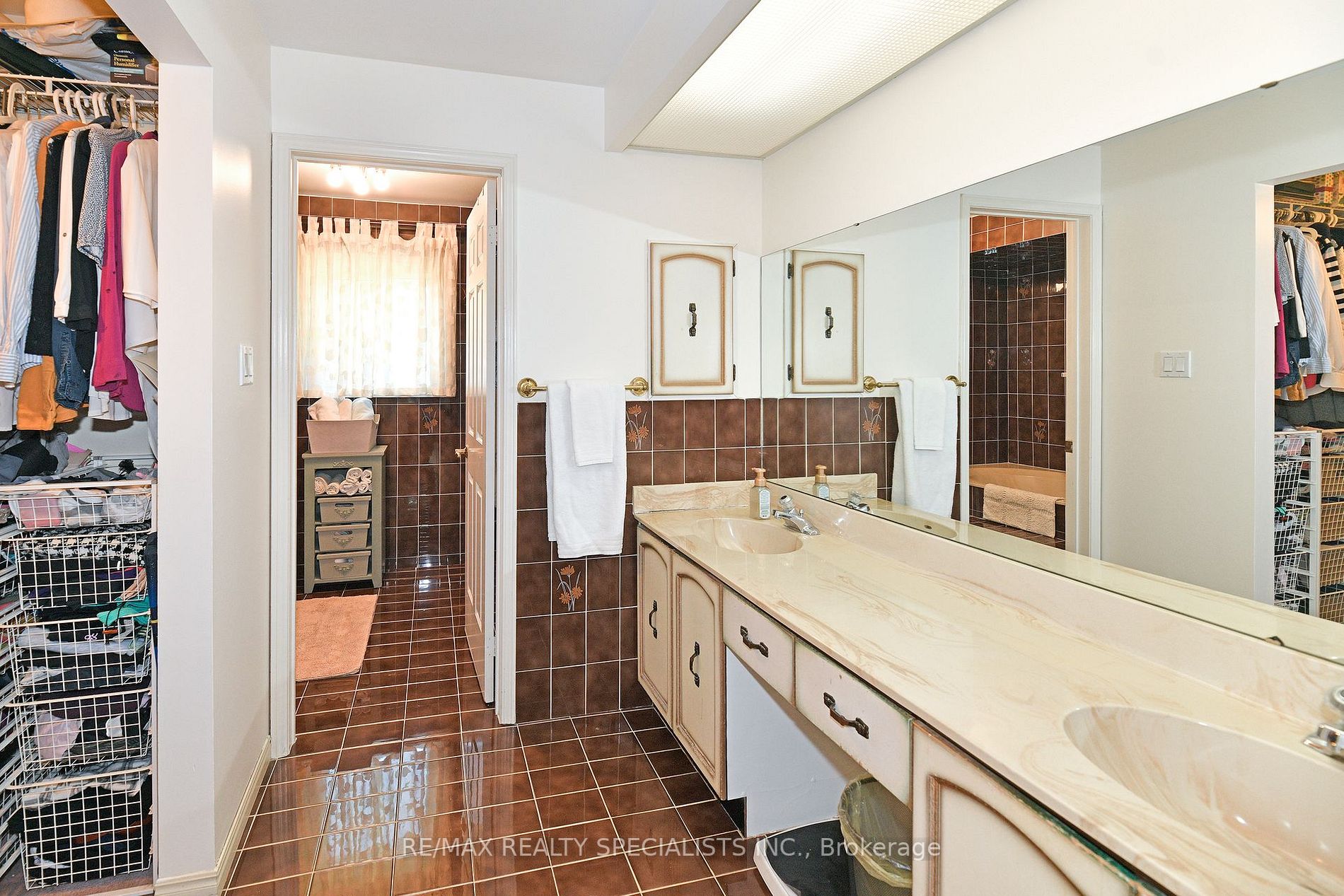 24 Langley Pl
