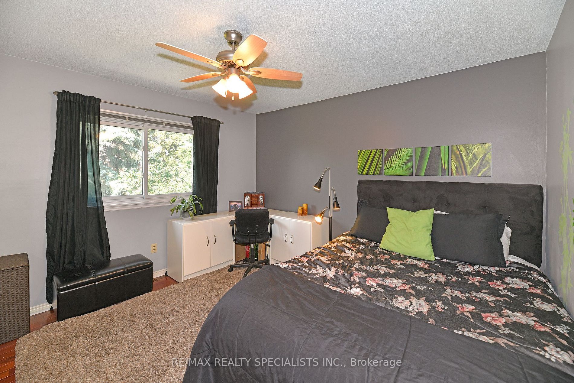 24 Langley Pl
