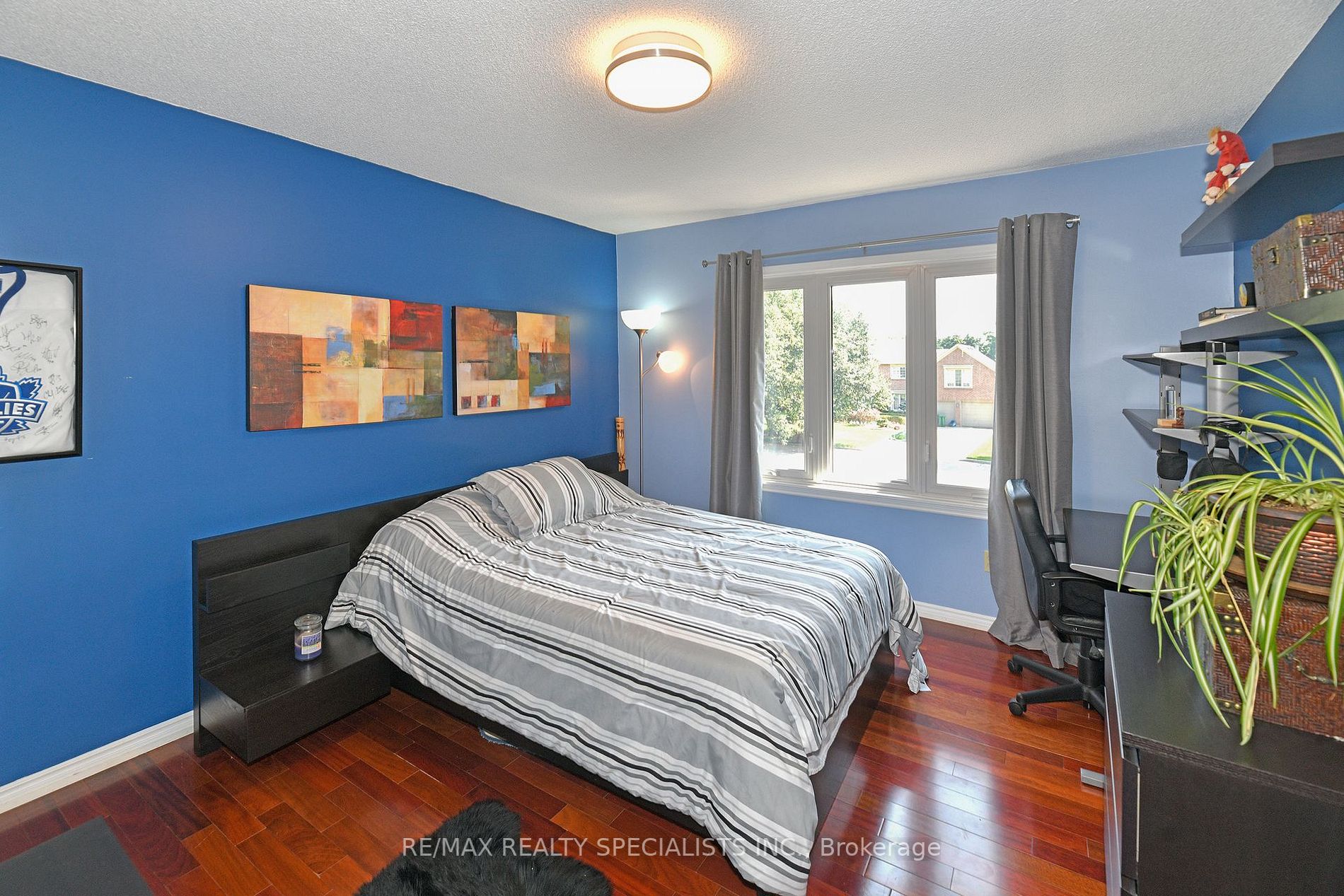 24 Langley Pl