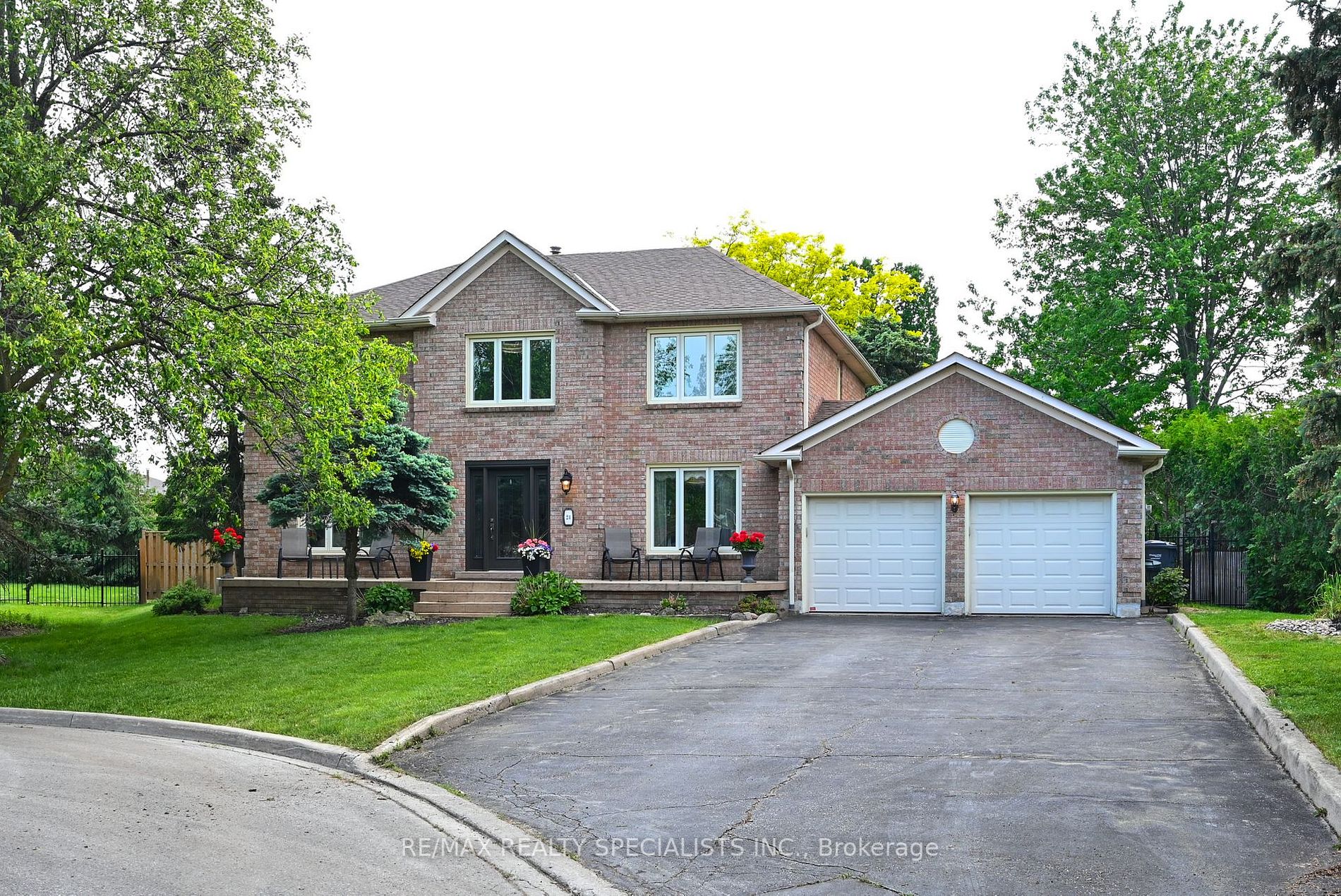 24 Langley Pl