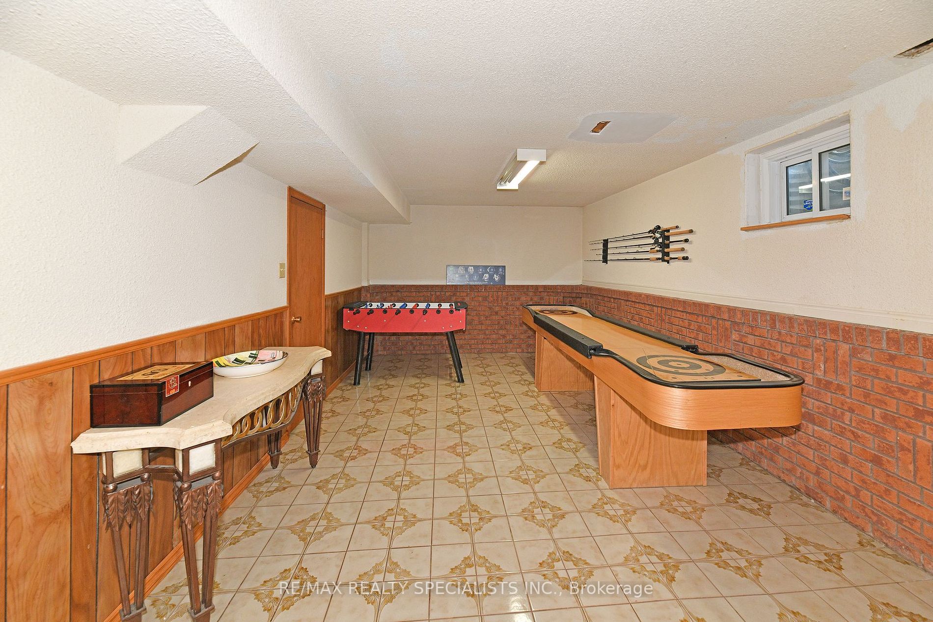 24 Langley Pl