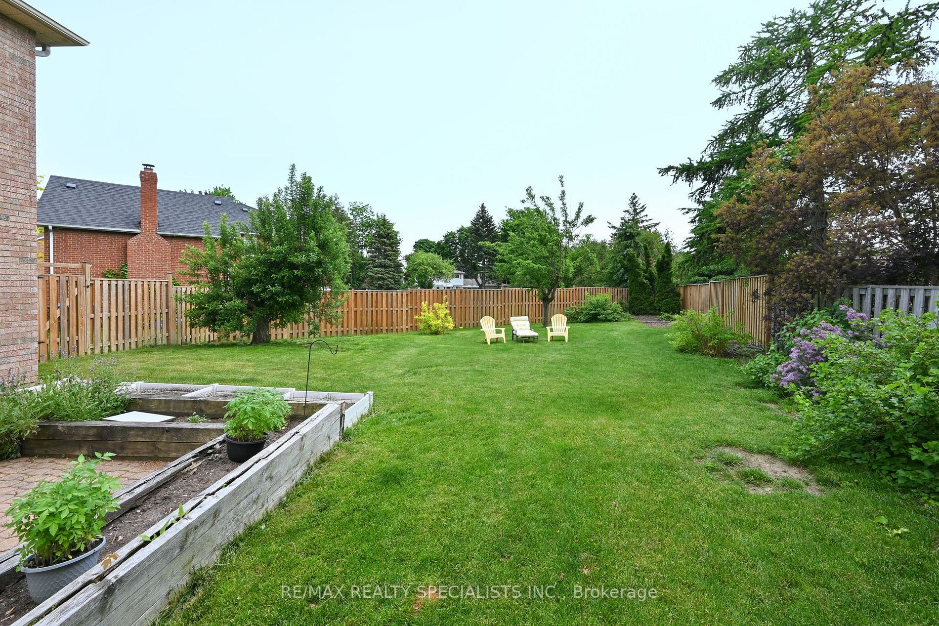 24 Langley Pl