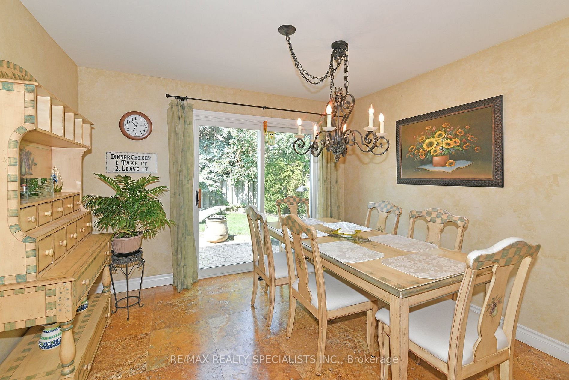 24 Langley Pl