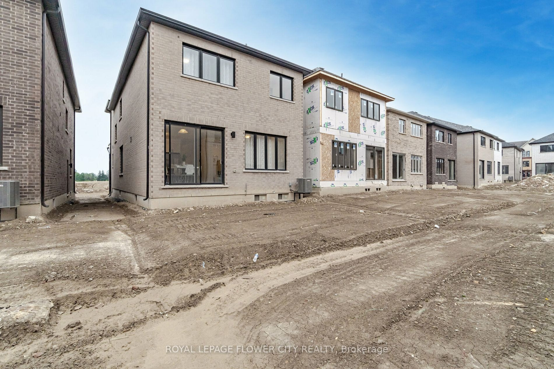 33 Lippa Drive