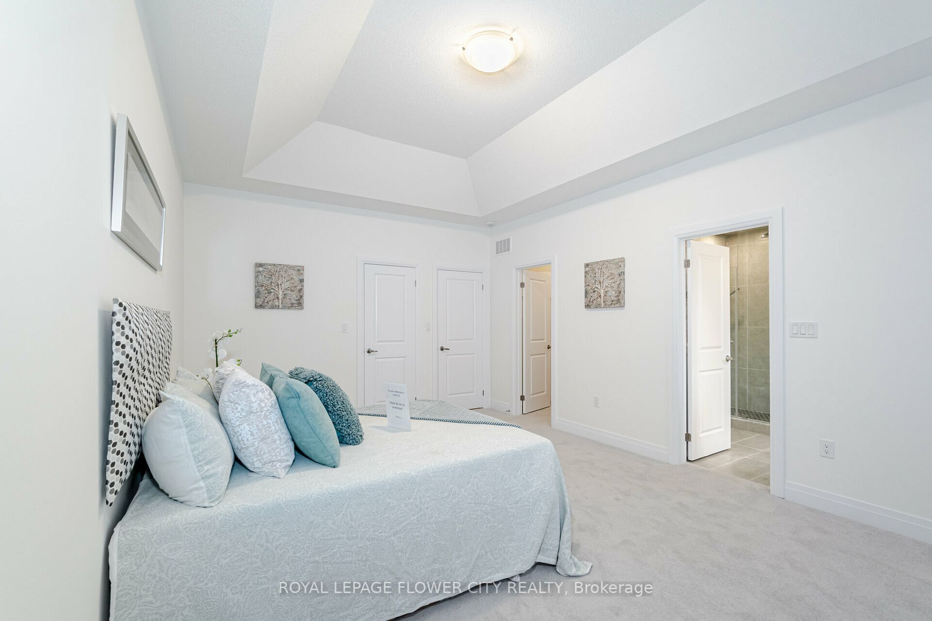 33 Lippa Drive