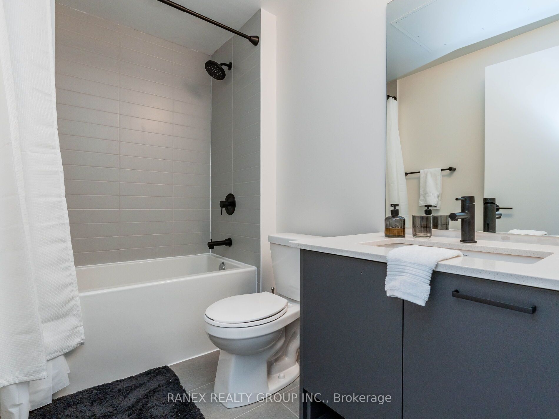 2300 St Clair Ave W, #723