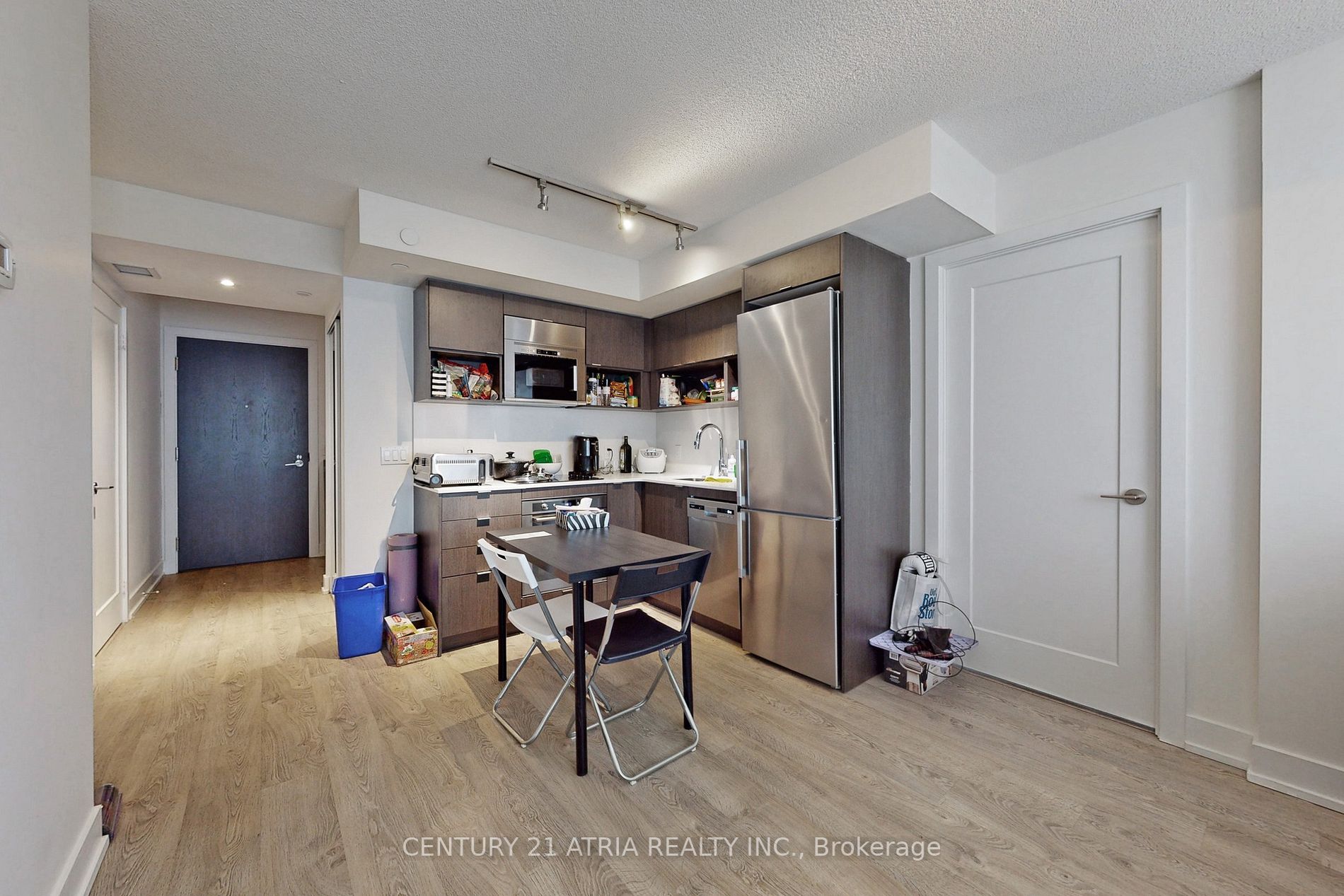 7 Mabelle Ave, #1501