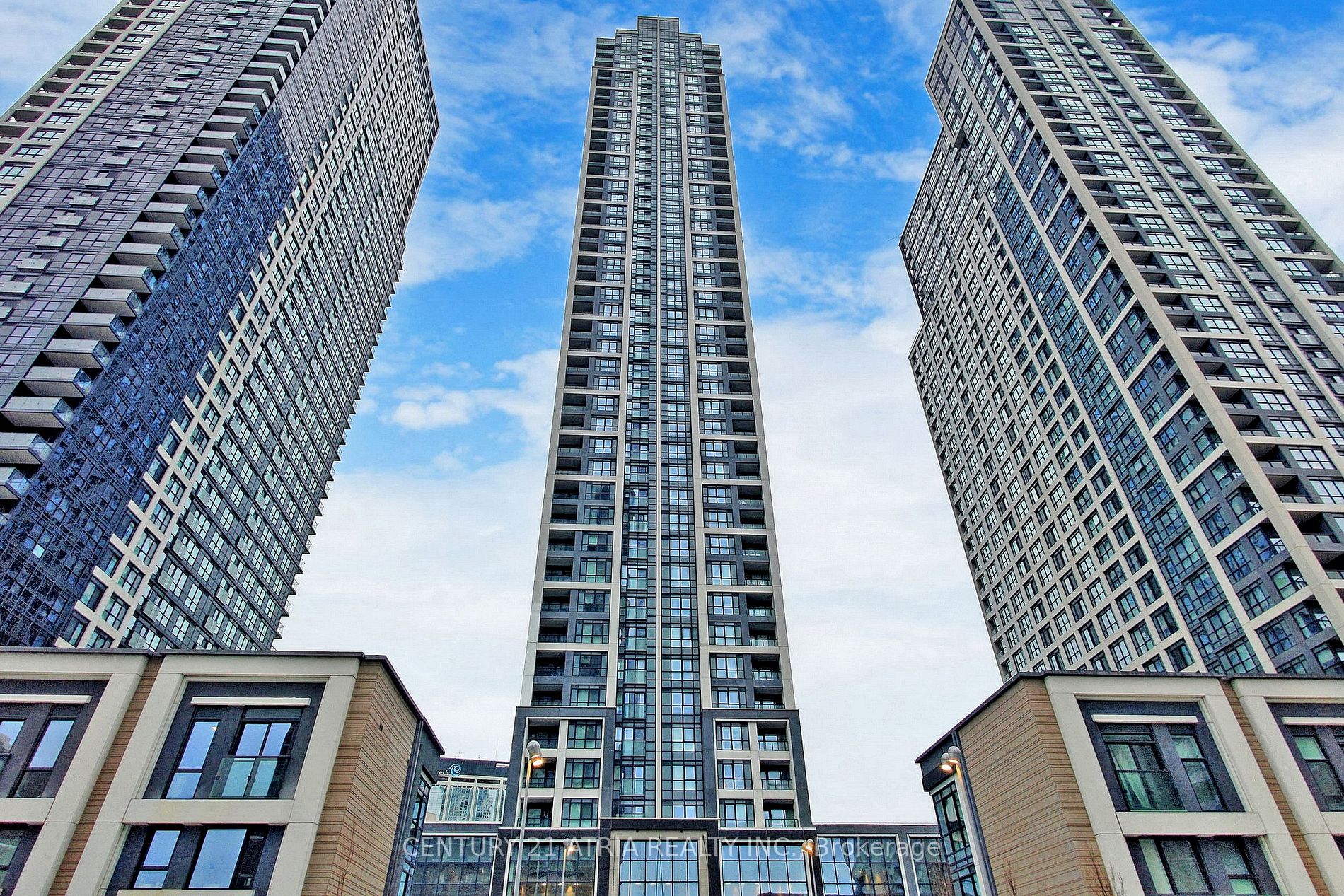 7 Mabelle Ave, #1501