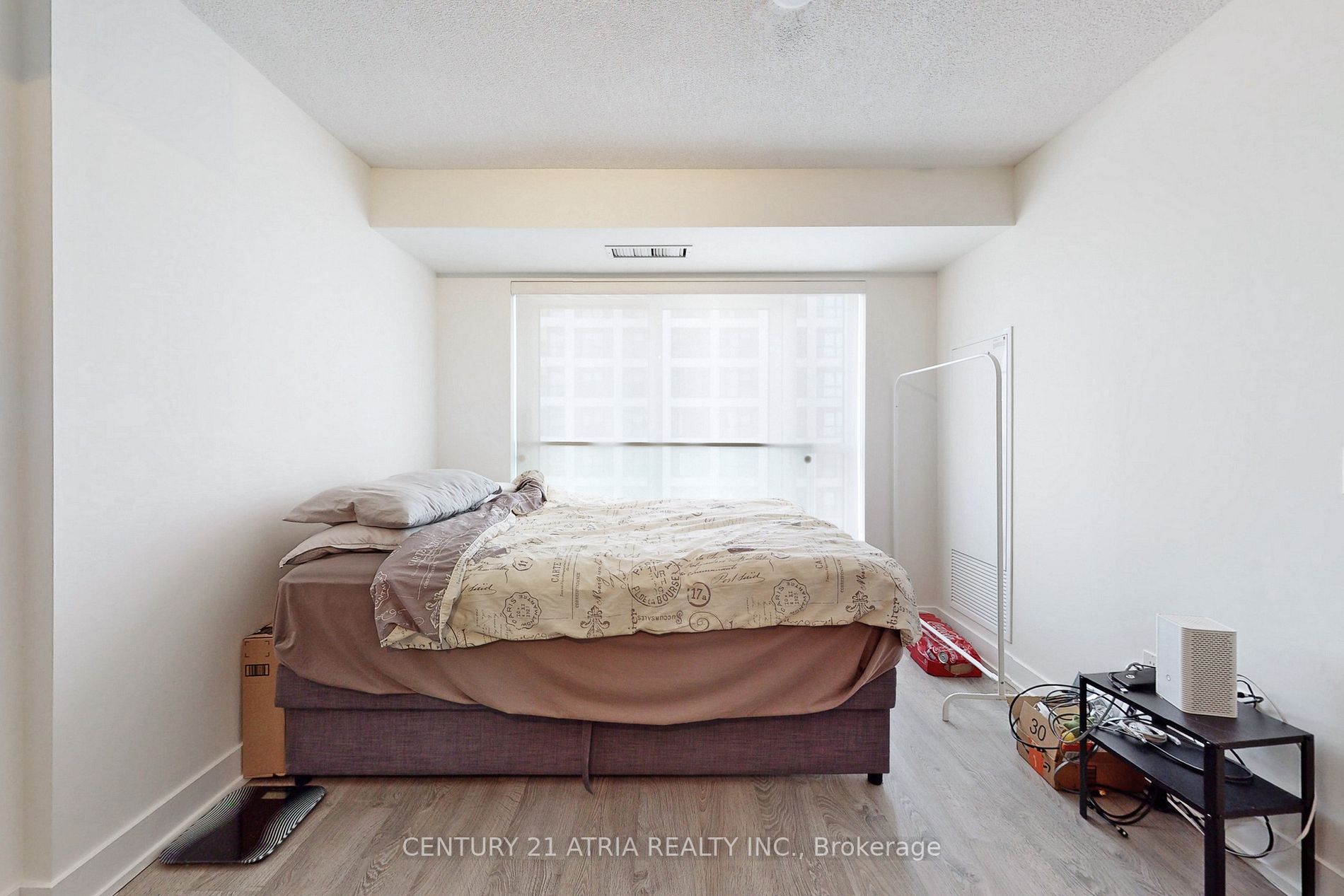 7 Mabelle Ave, #1501