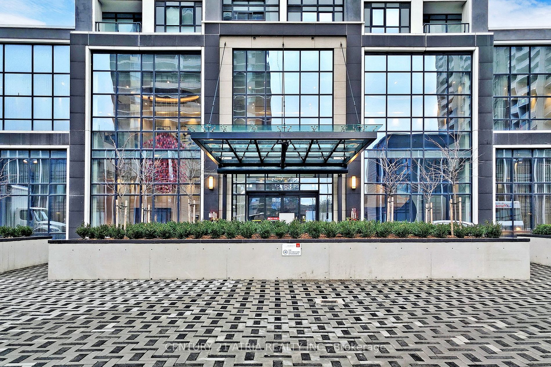 7 Mabelle Ave, #1501