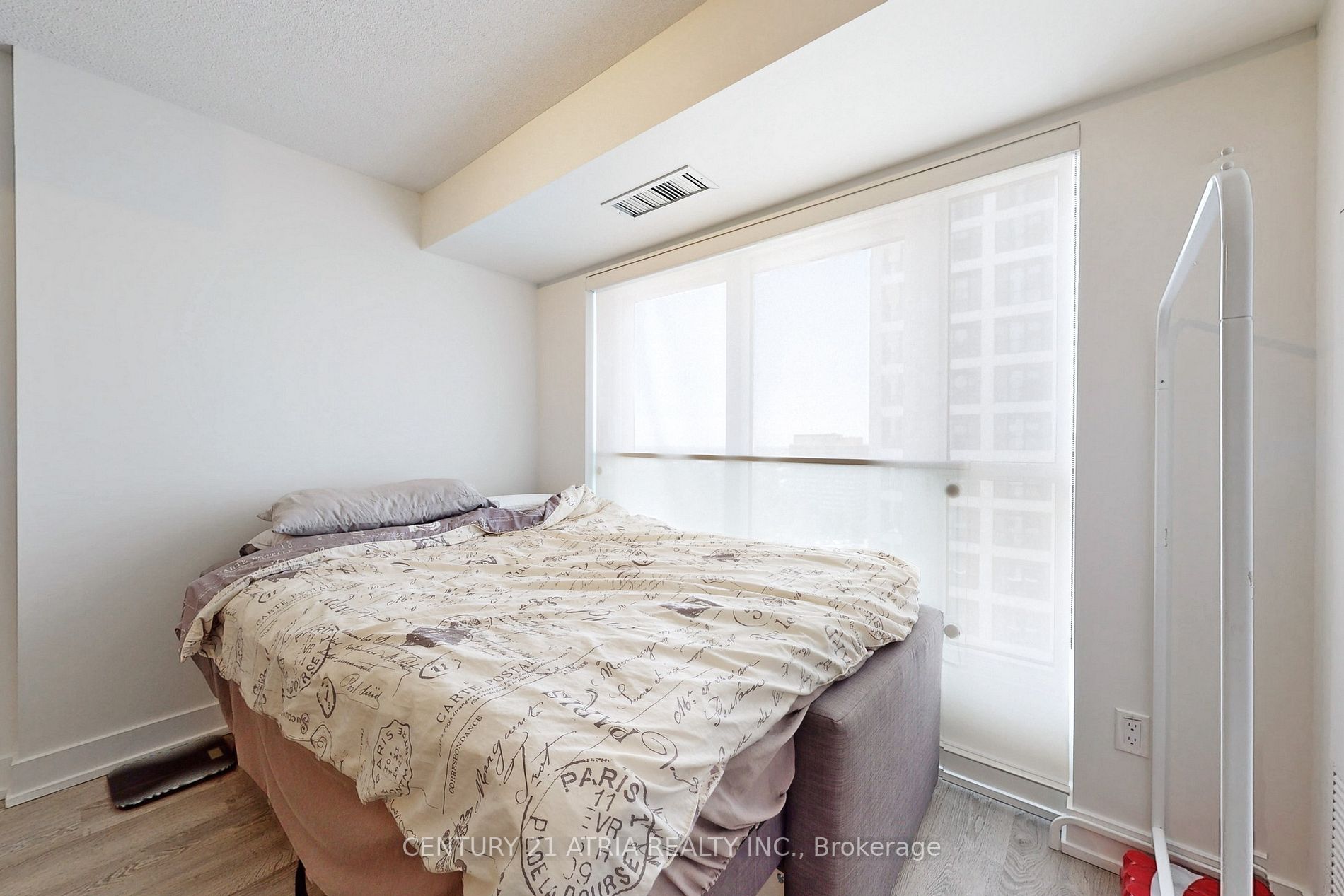 7 Mabelle Ave, #1501