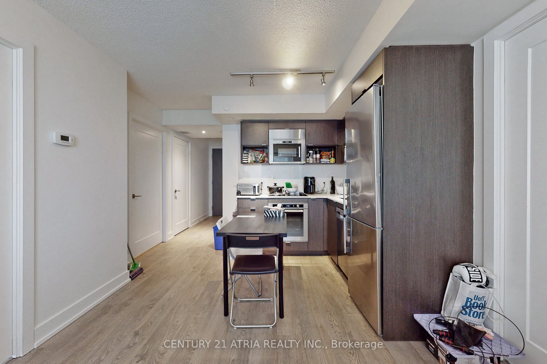 7 Mabelle Ave, #1501