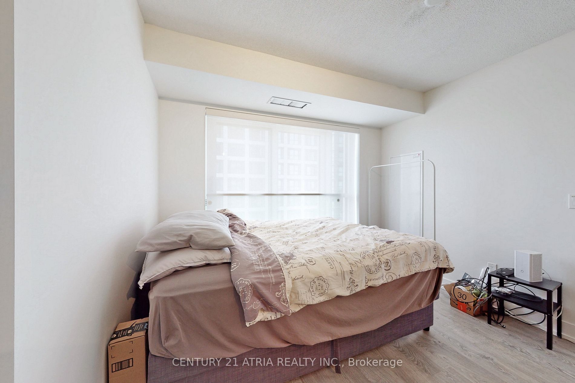 7 Mabelle Ave, #1501