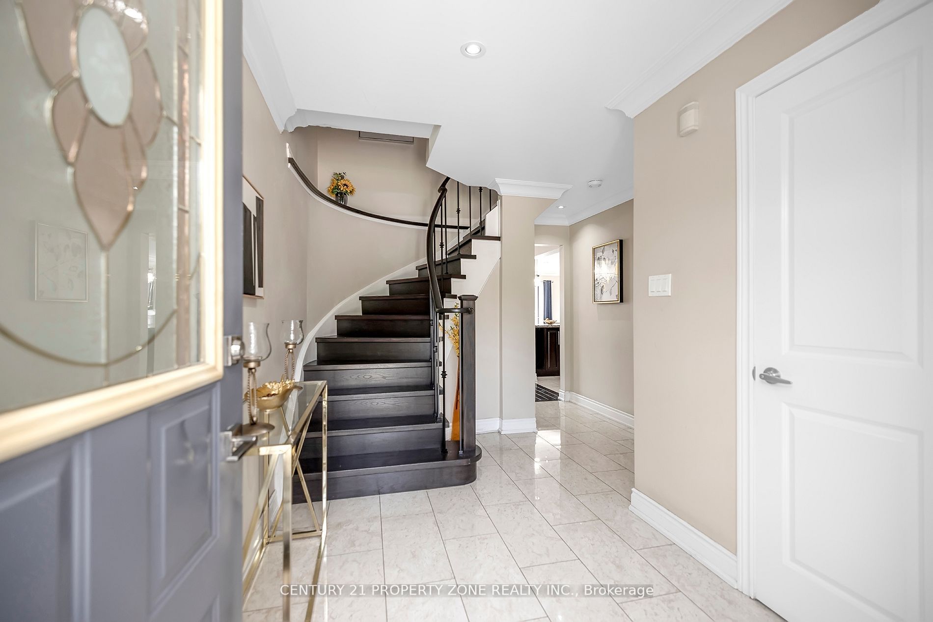 58 Schubert Cres