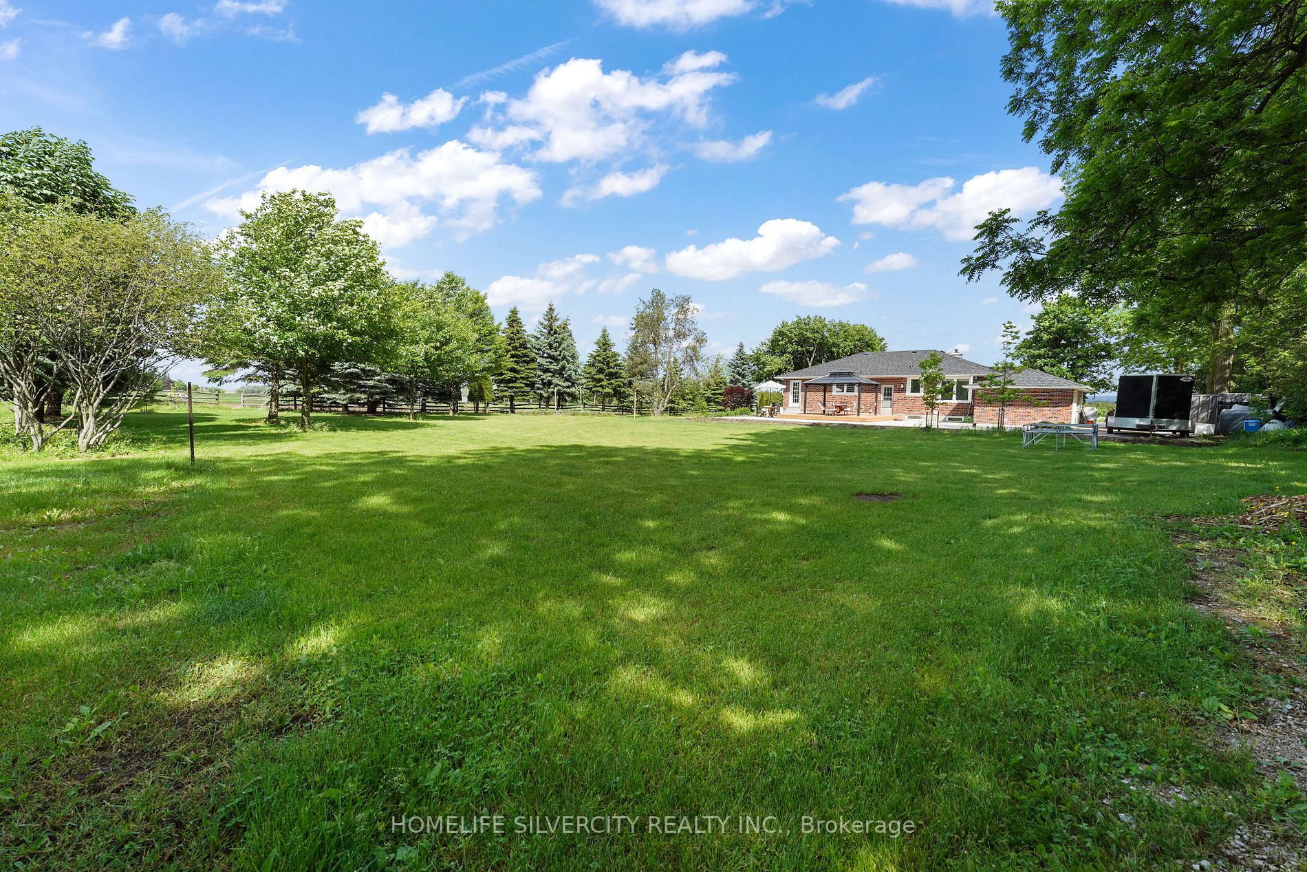 16817 22 Side Road