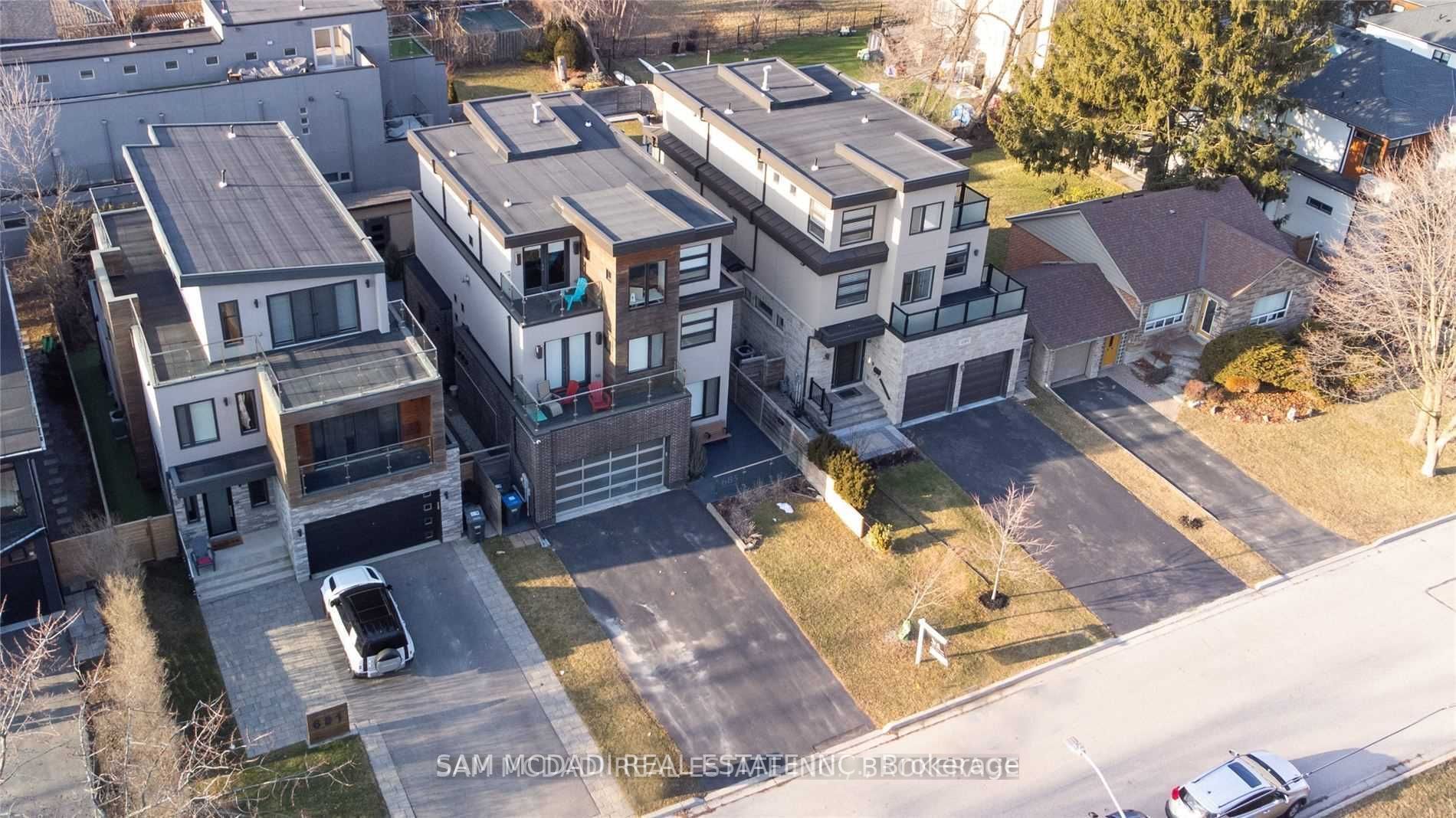 685 Montbeck Crescent