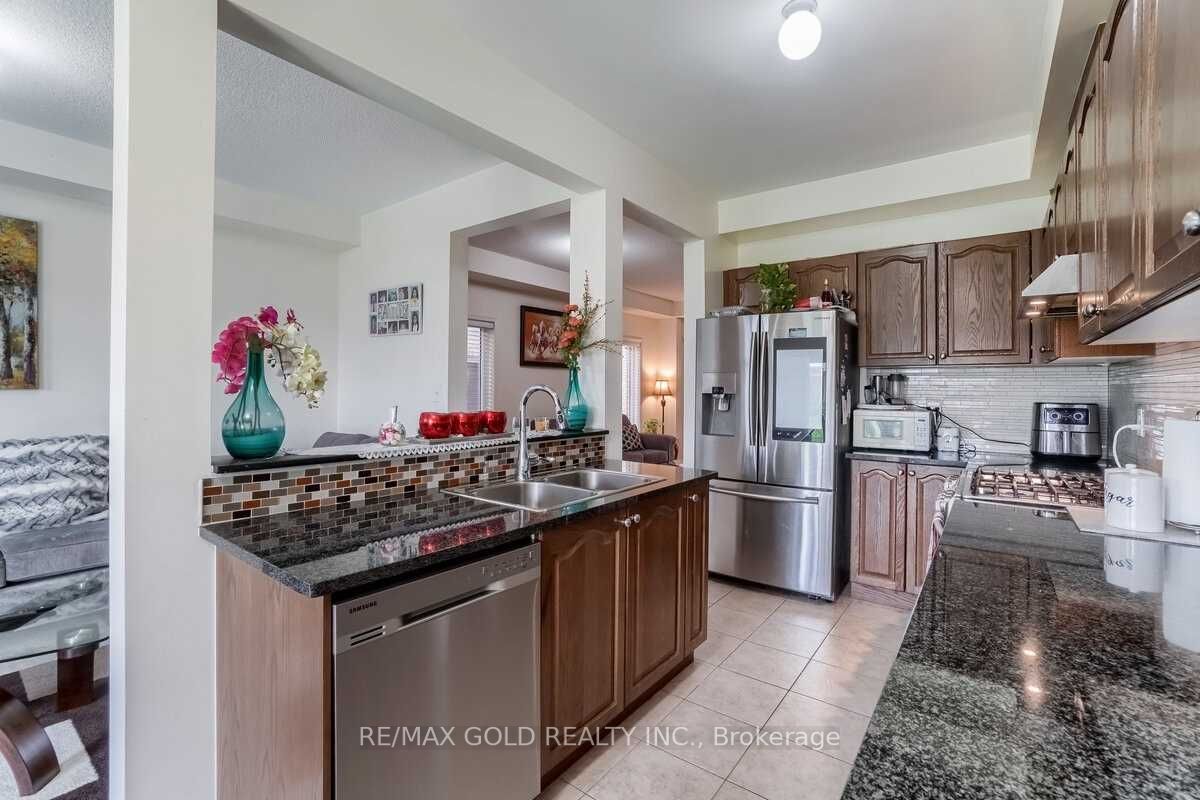 114 Cookview Dr