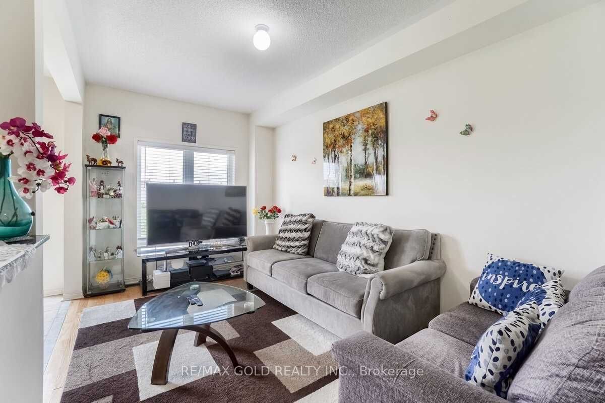 114 Cookview Dr