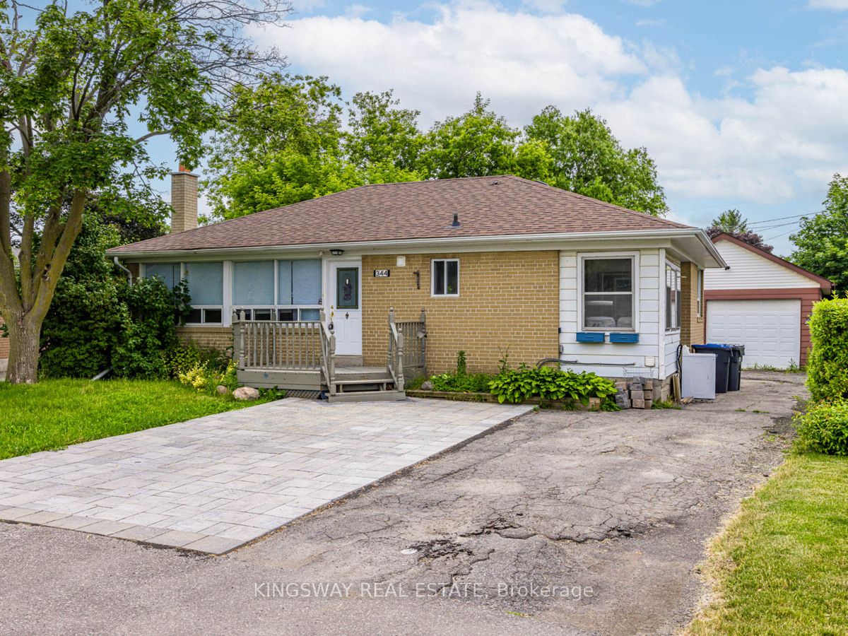 344 Leonard St
