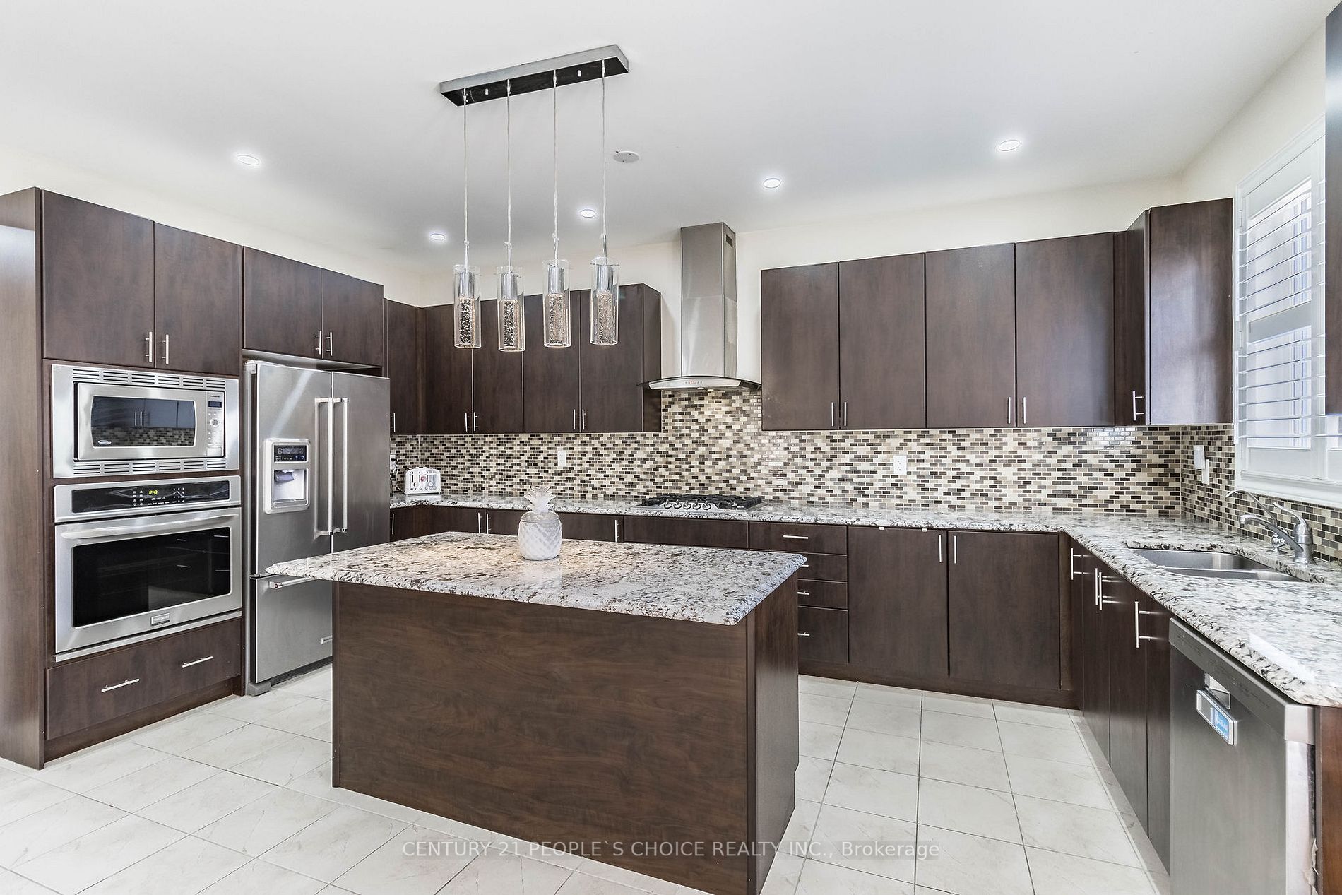 14 Watfive St