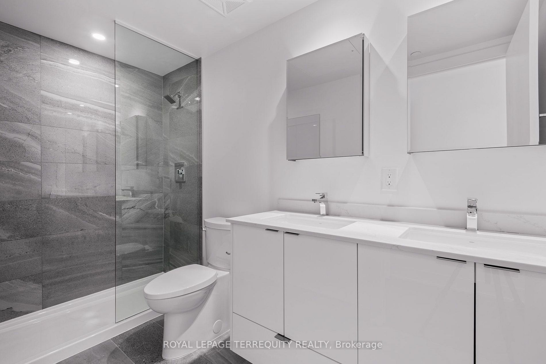 1928 Lake Shore Blvd W, #3706