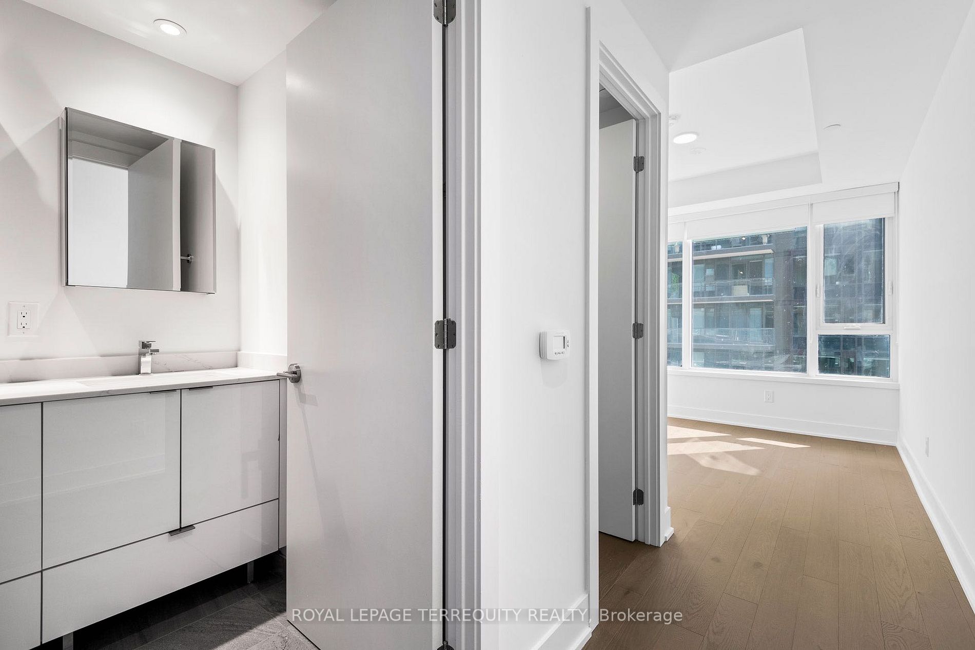 1928 Lake Shore Blvd W, #3706