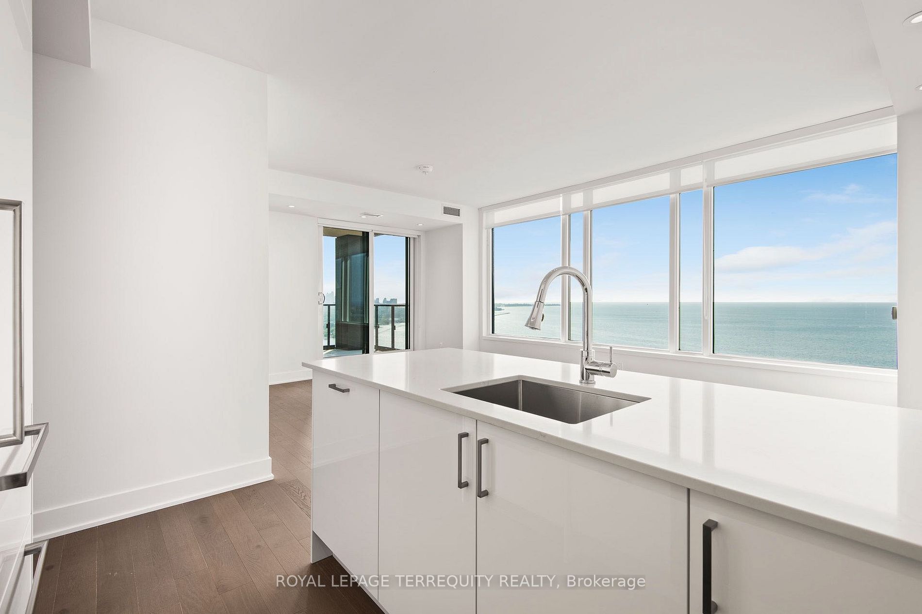 1928 Lake Shore Blvd W, #3706