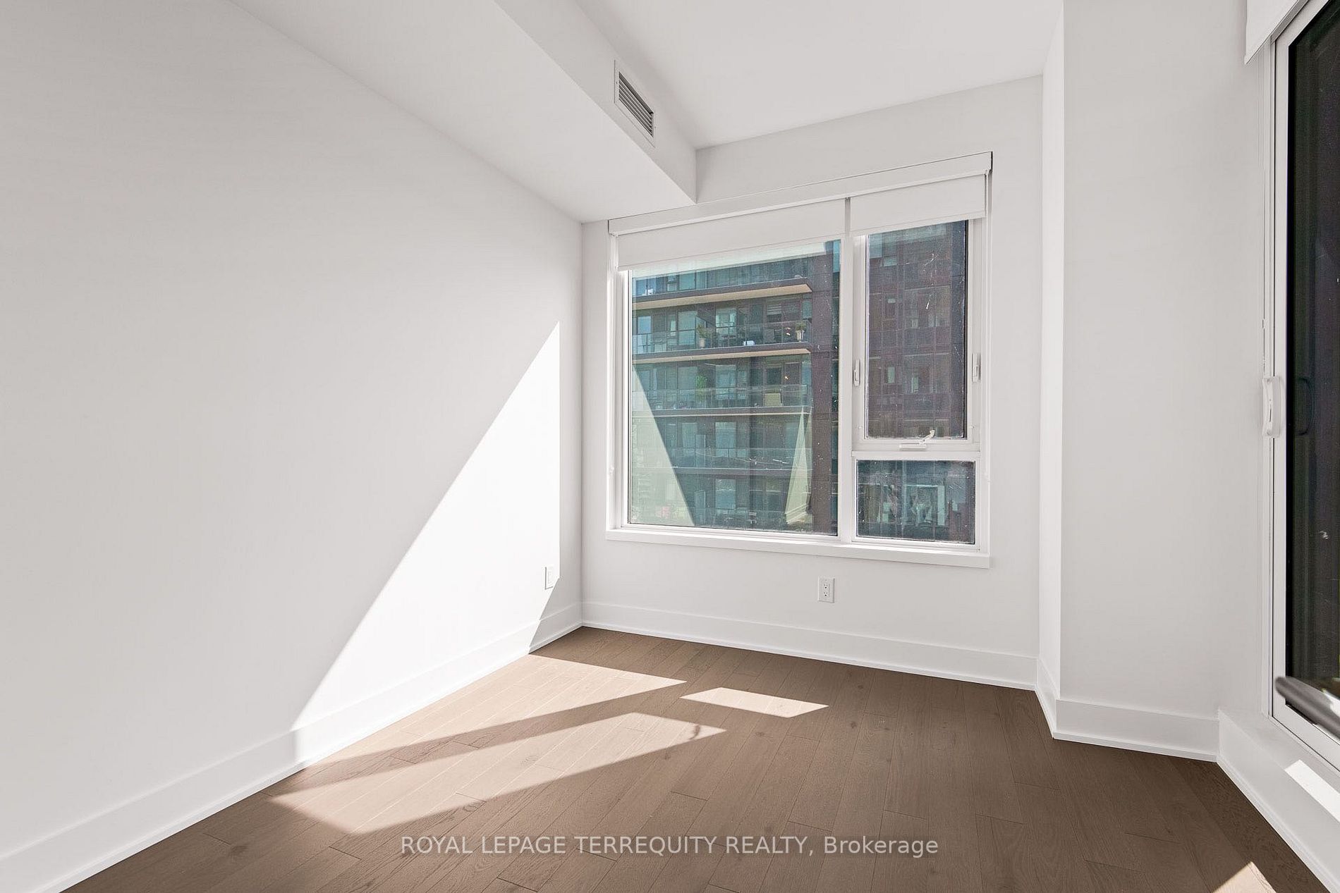 1928 Lake Shore Blvd W, #3706