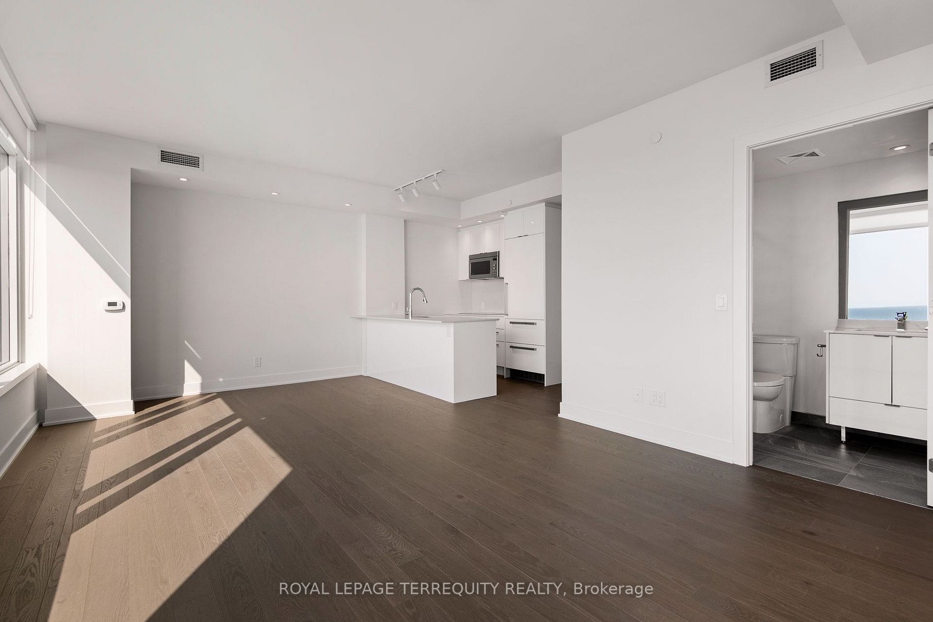1928 Lake Shore Blvd W, #3706