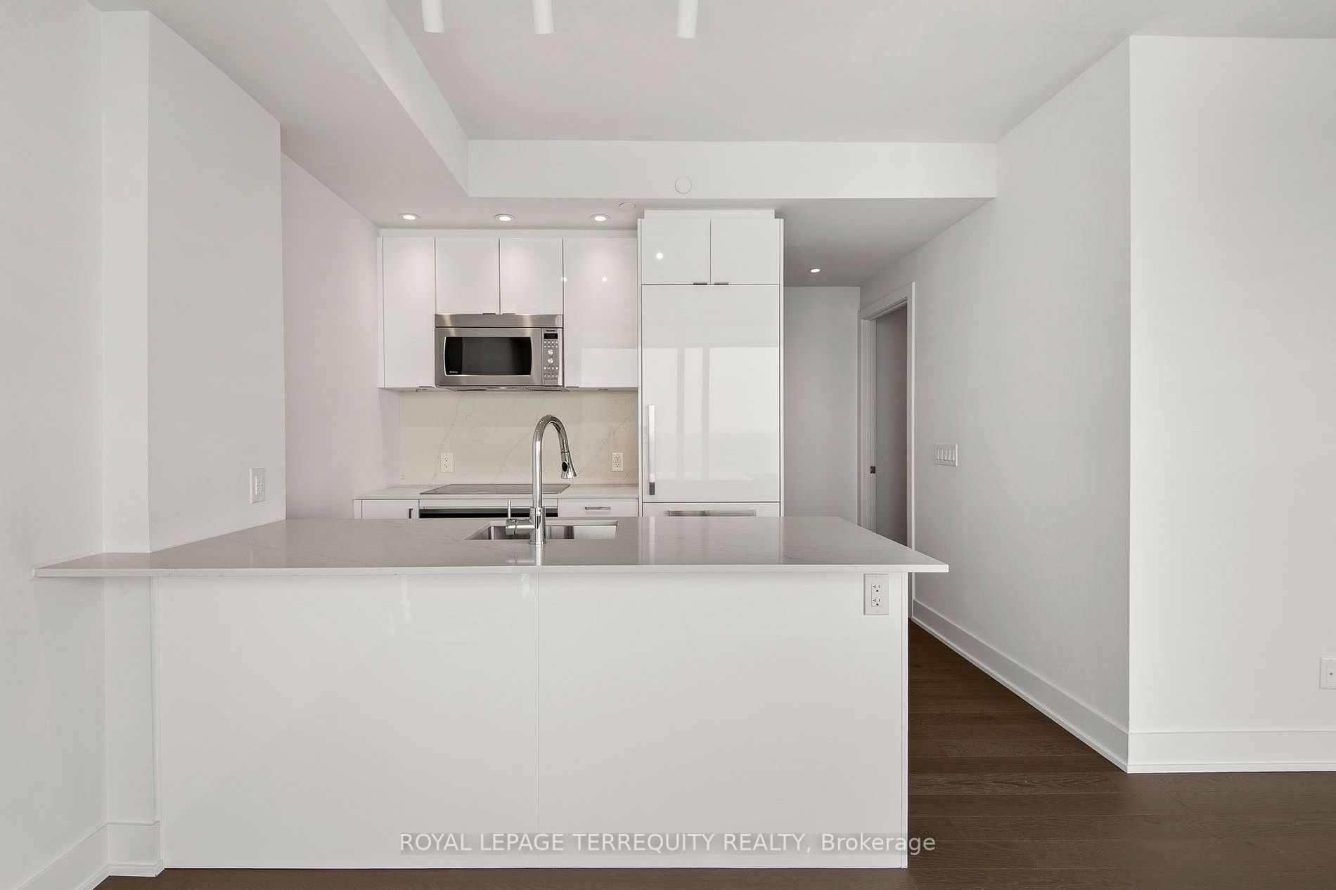 1928 Lake Shore Blvd W, #3706