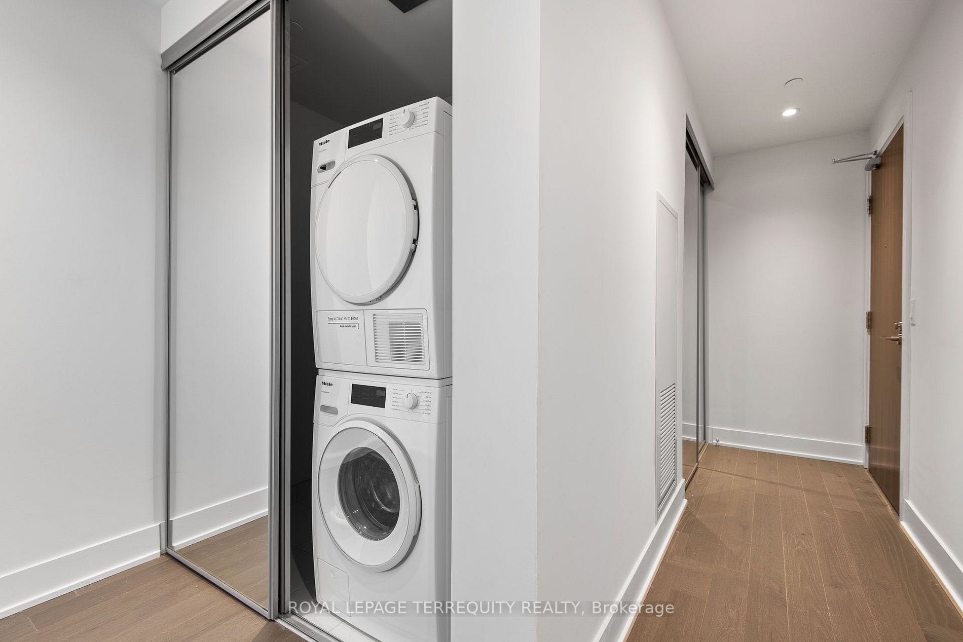 1928 Lake Shore Blvd W, #3706