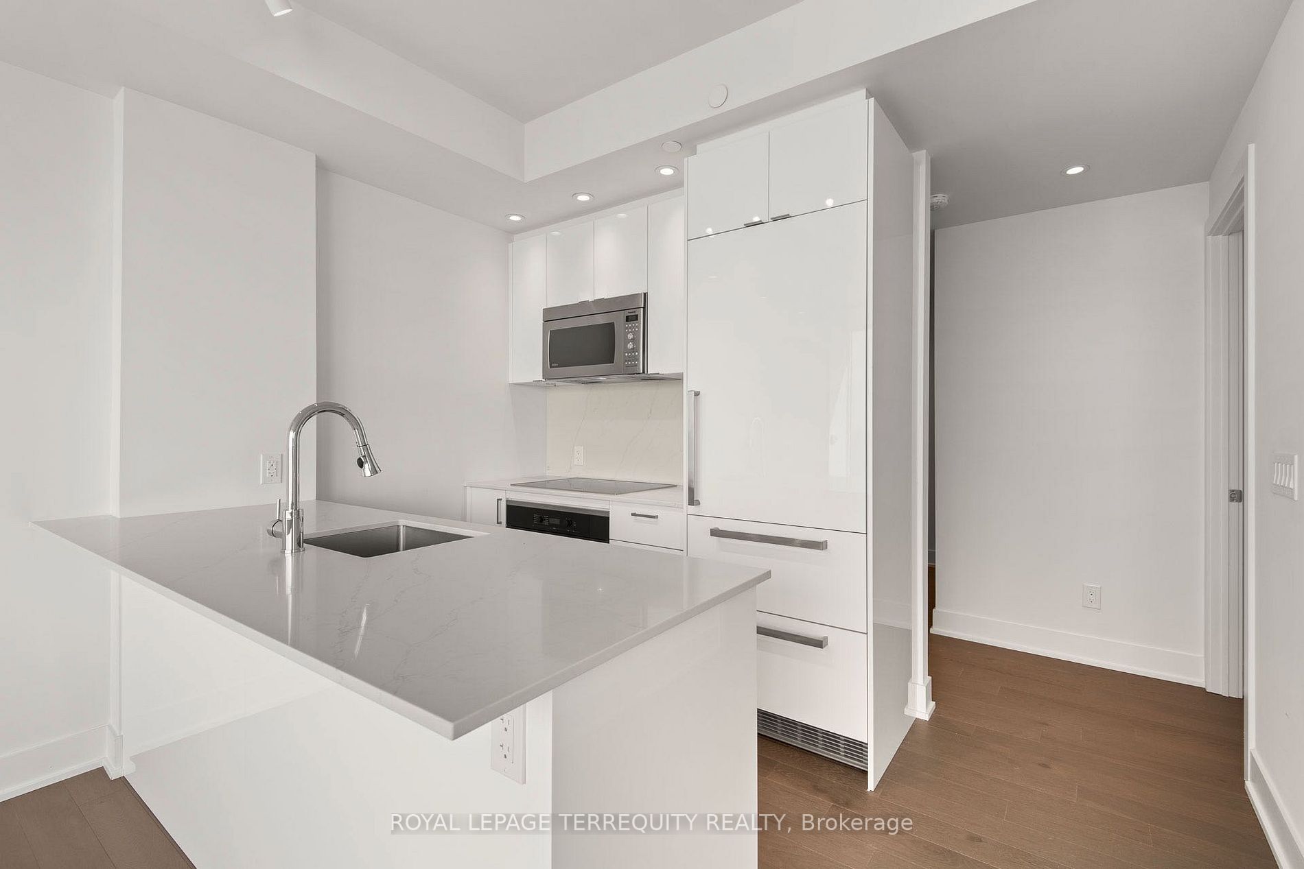 1928 Lake Shore Blvd W, #3706