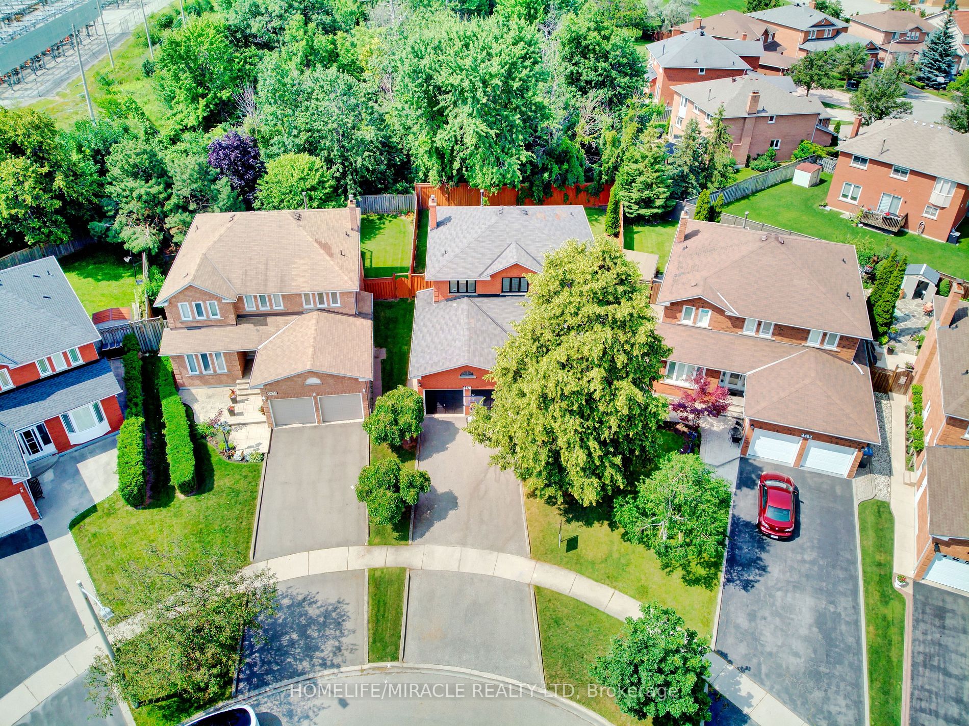 4478 Grassland Crescent