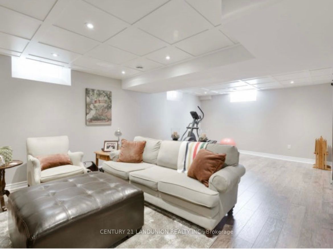 Listing W6644800 - Large Photo # 14