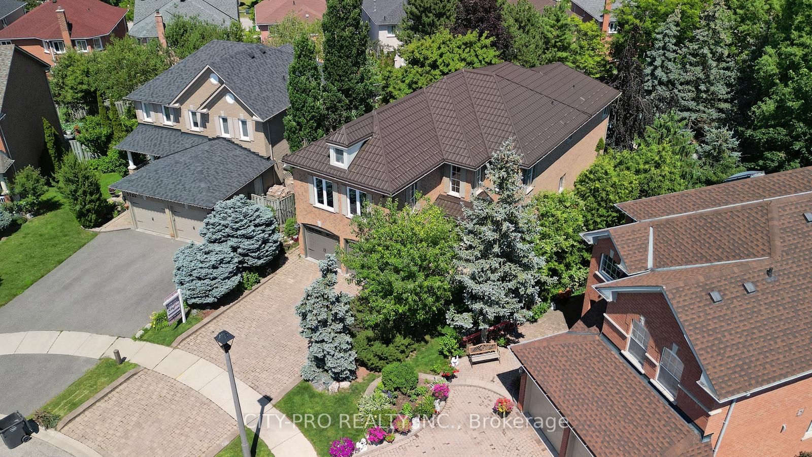 5121 Parkplace Circ