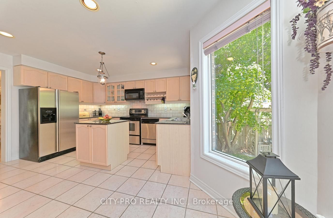 5121 Parkplace Circ