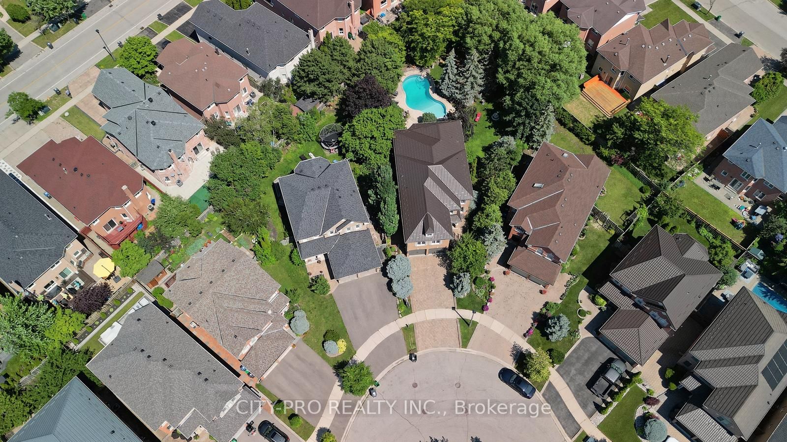 5121 Parkplace Circ
