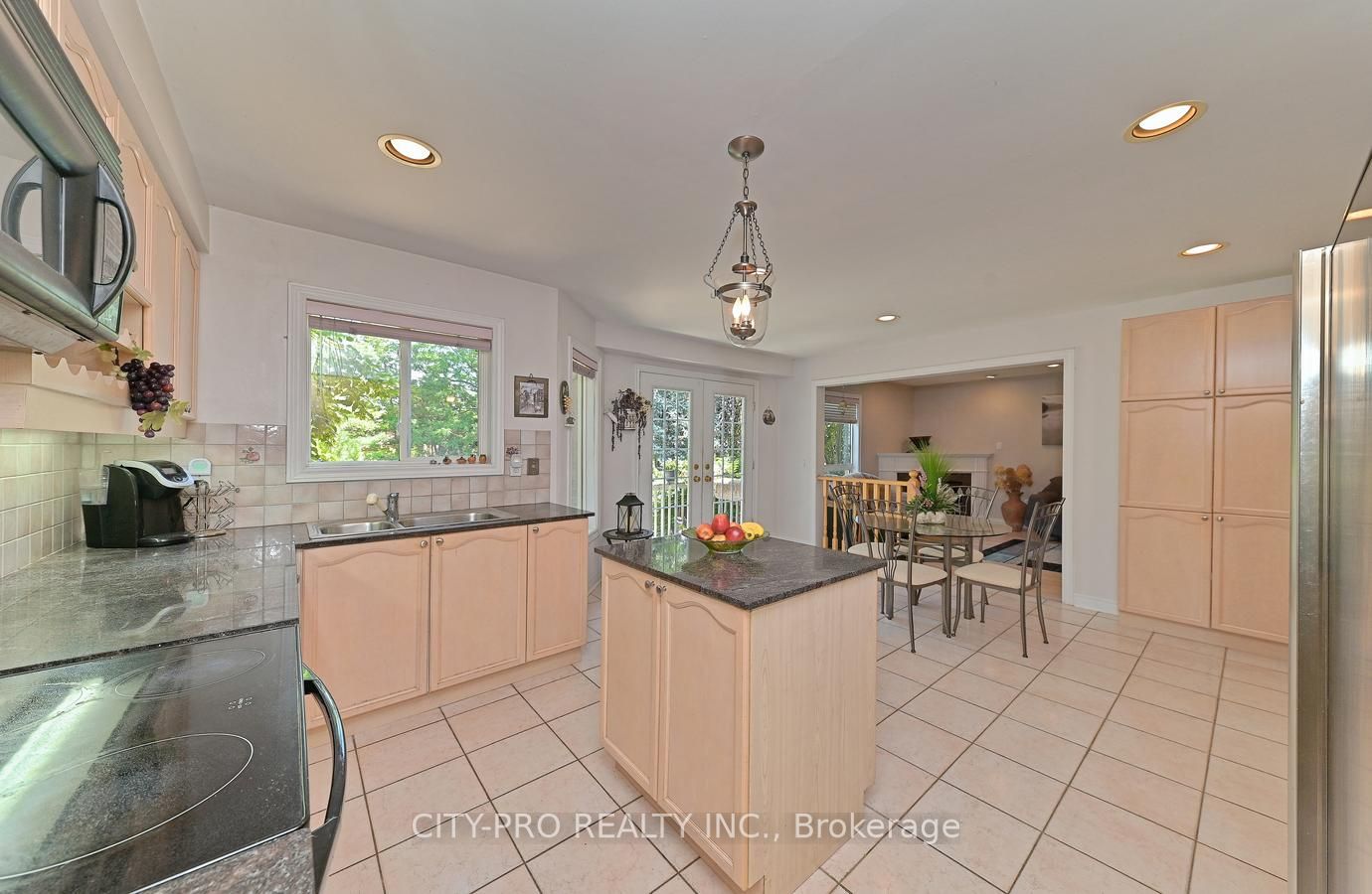5121 Parkplace Circ