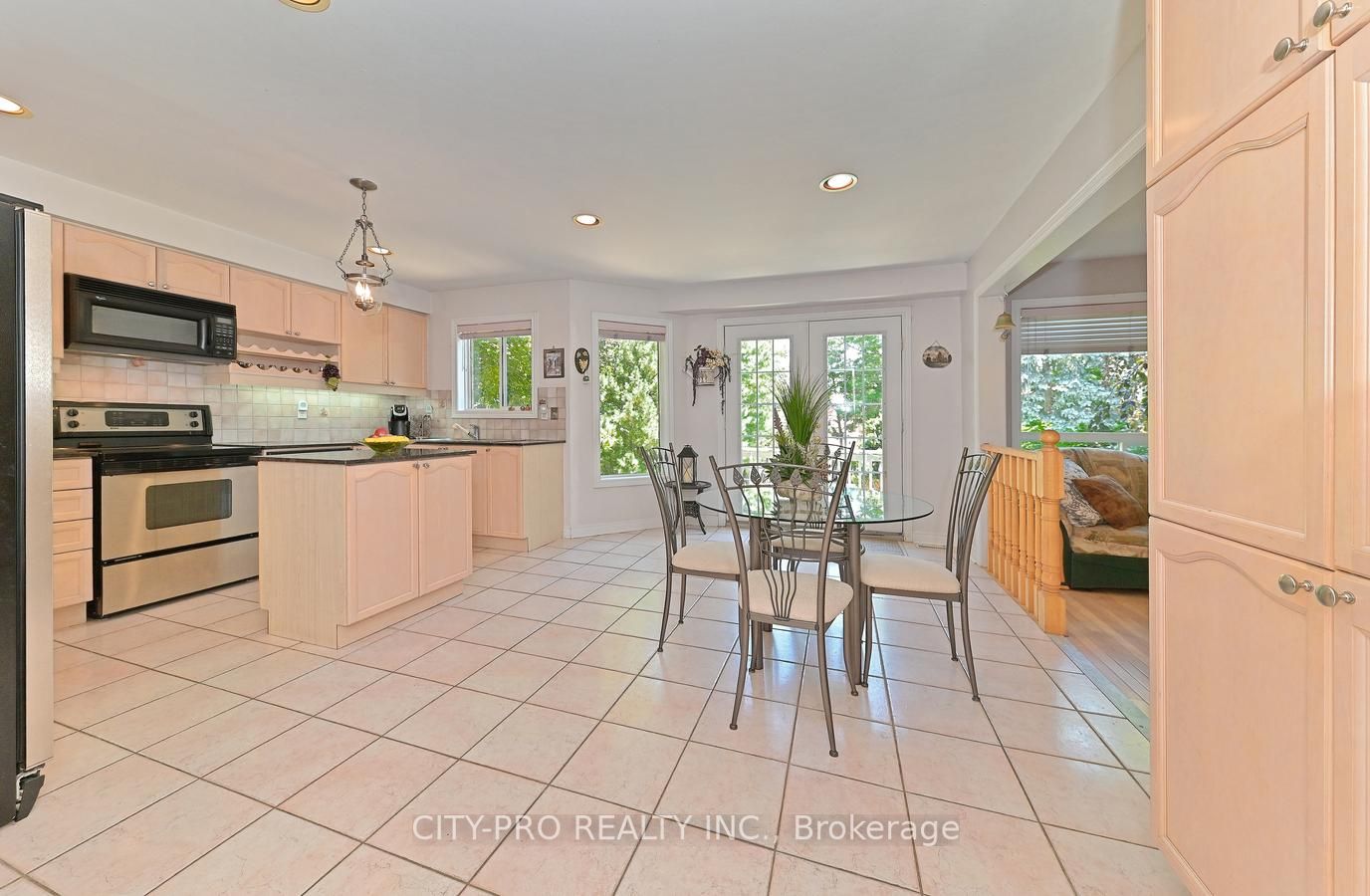 5121 Parkplace Circ