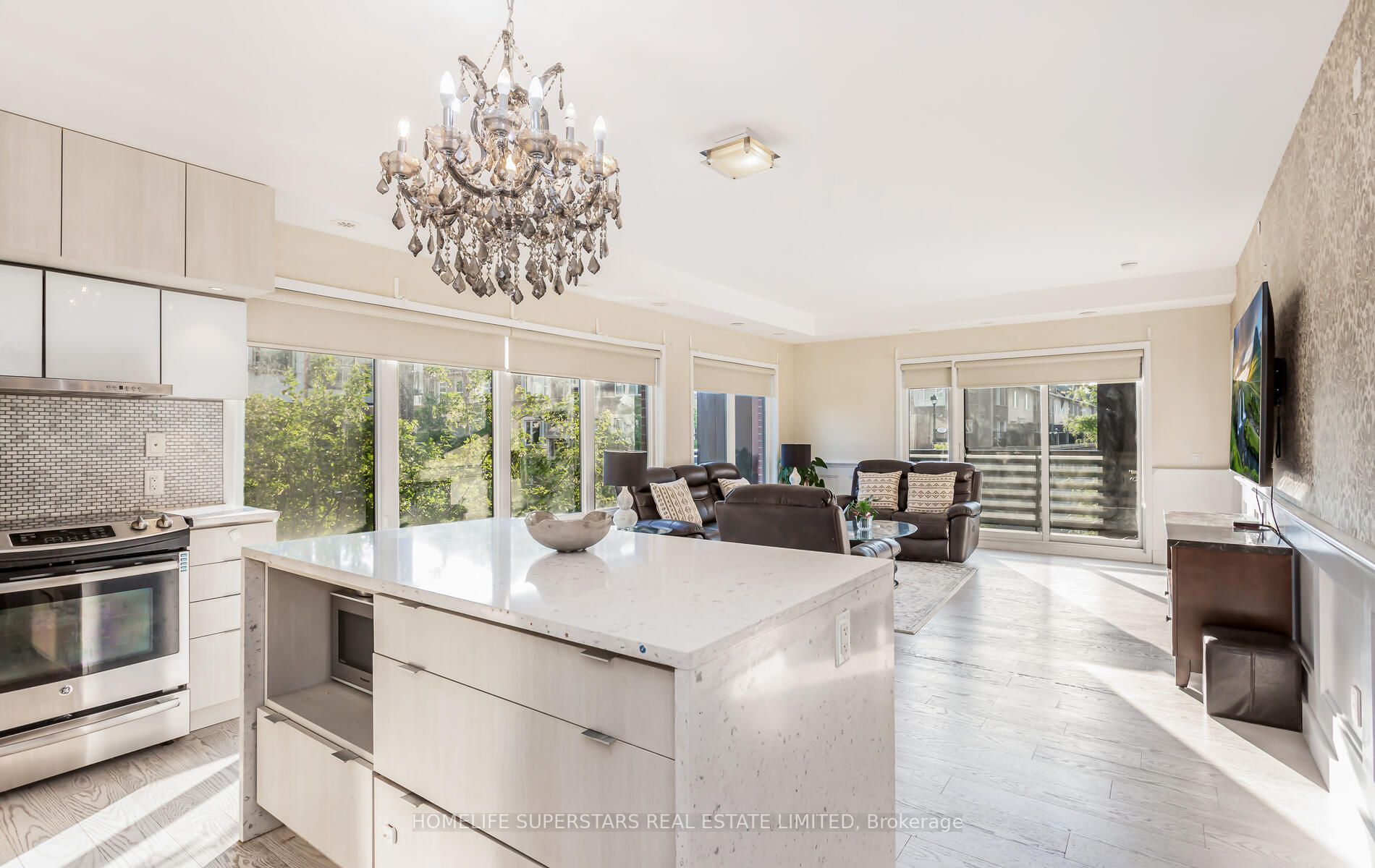 5025 Harvard Rd, #204