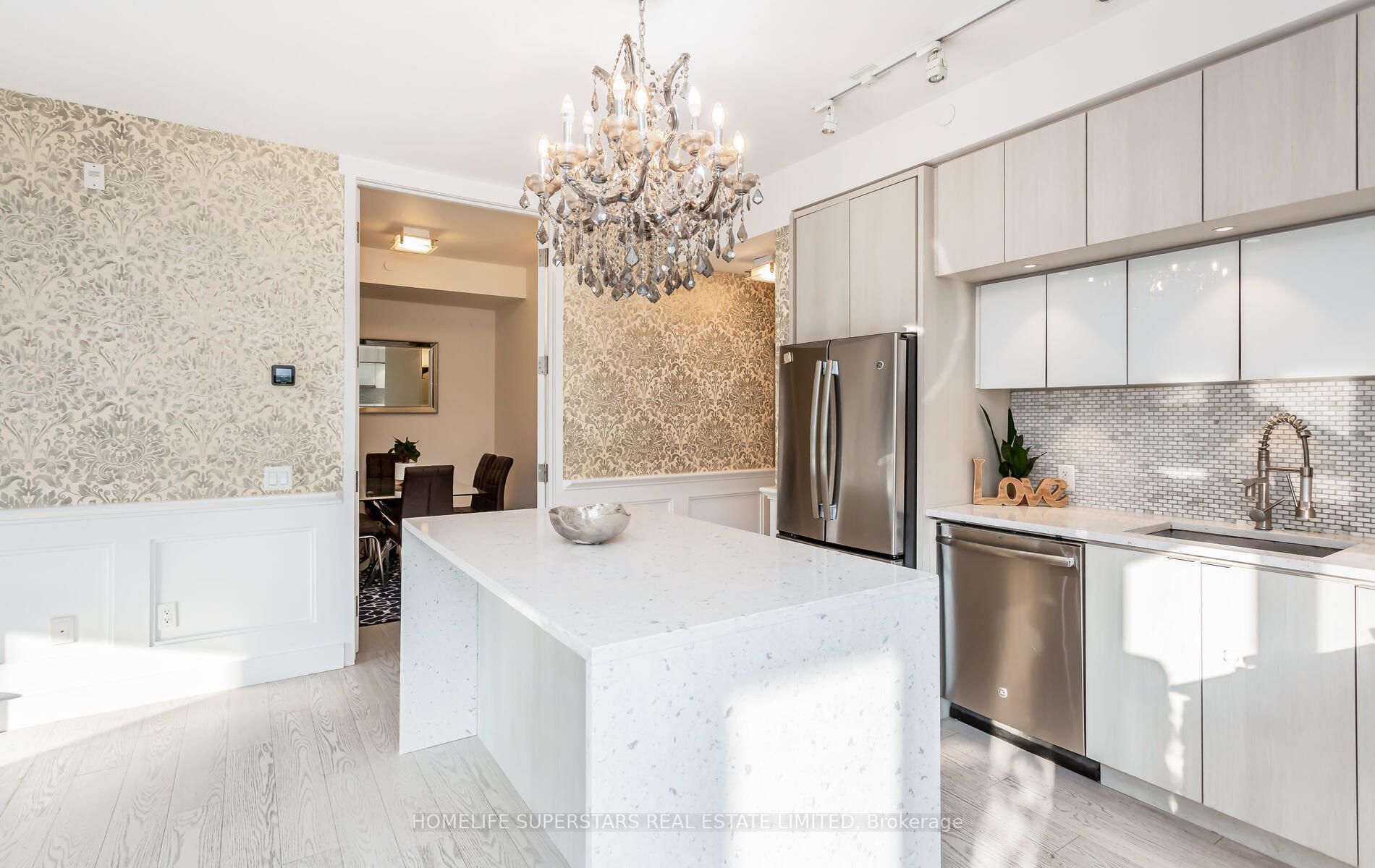 5025 Harvard Rd, #204