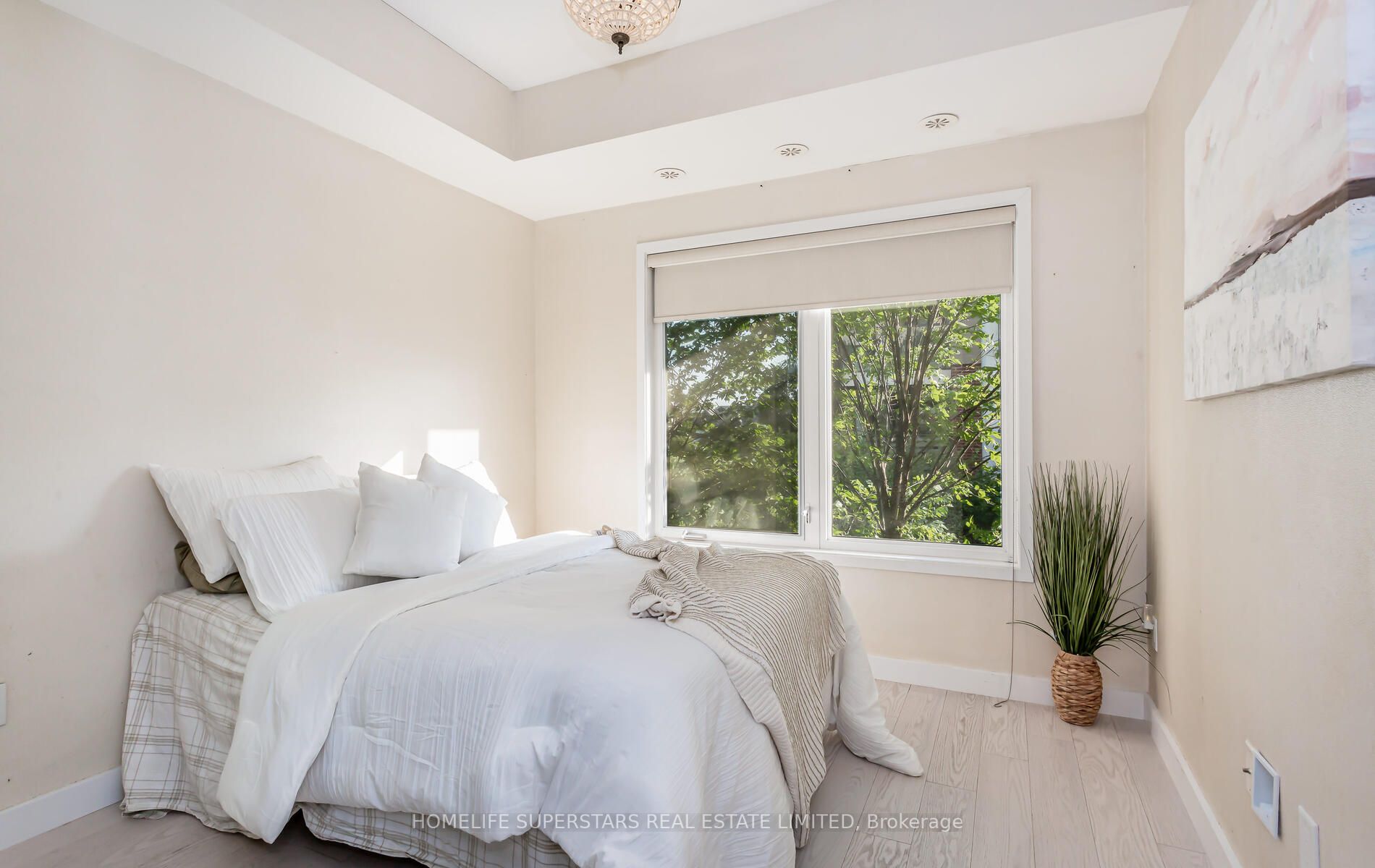 5025 Harvard Rd, #204