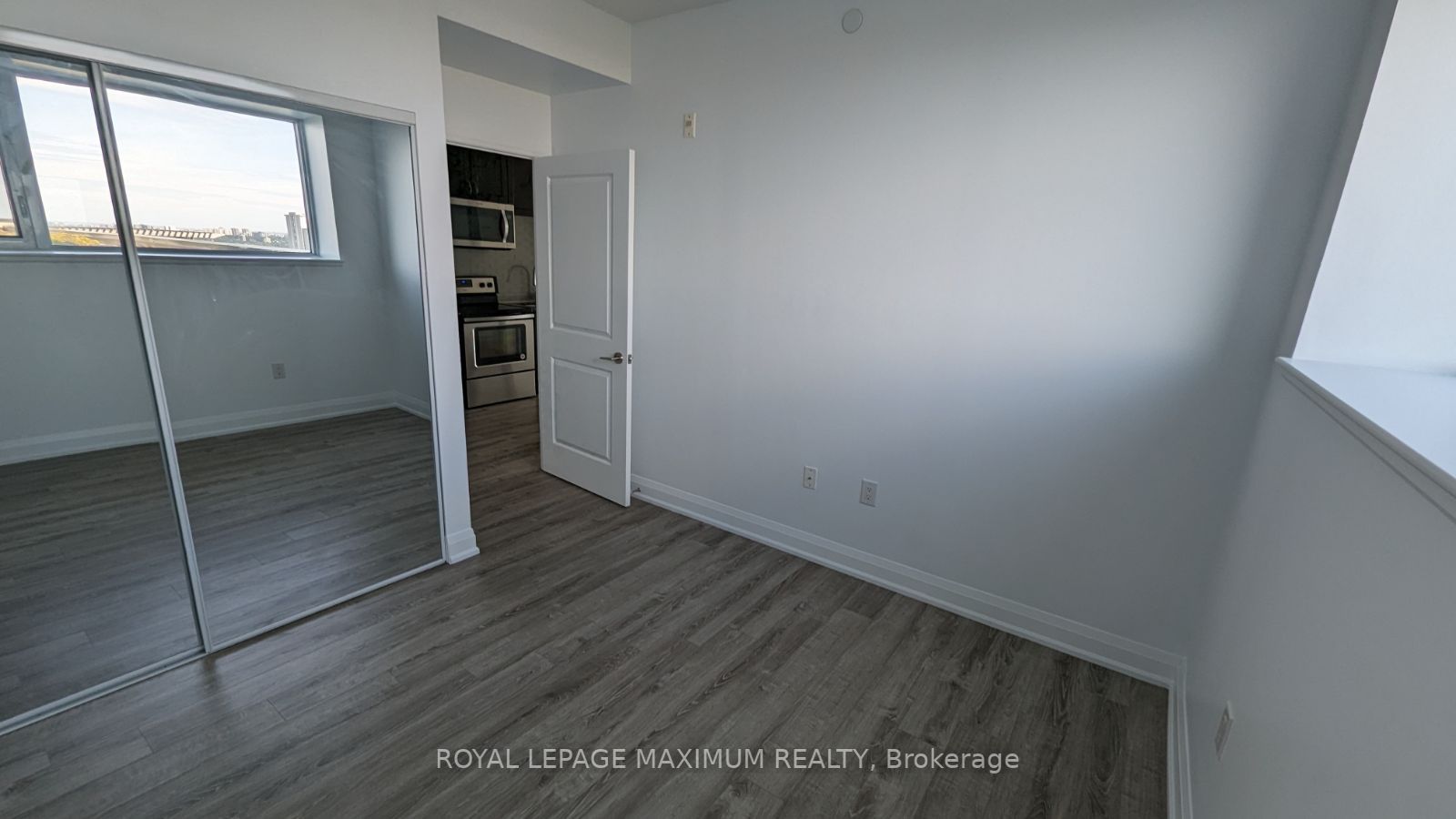 2800 Keele St, #813