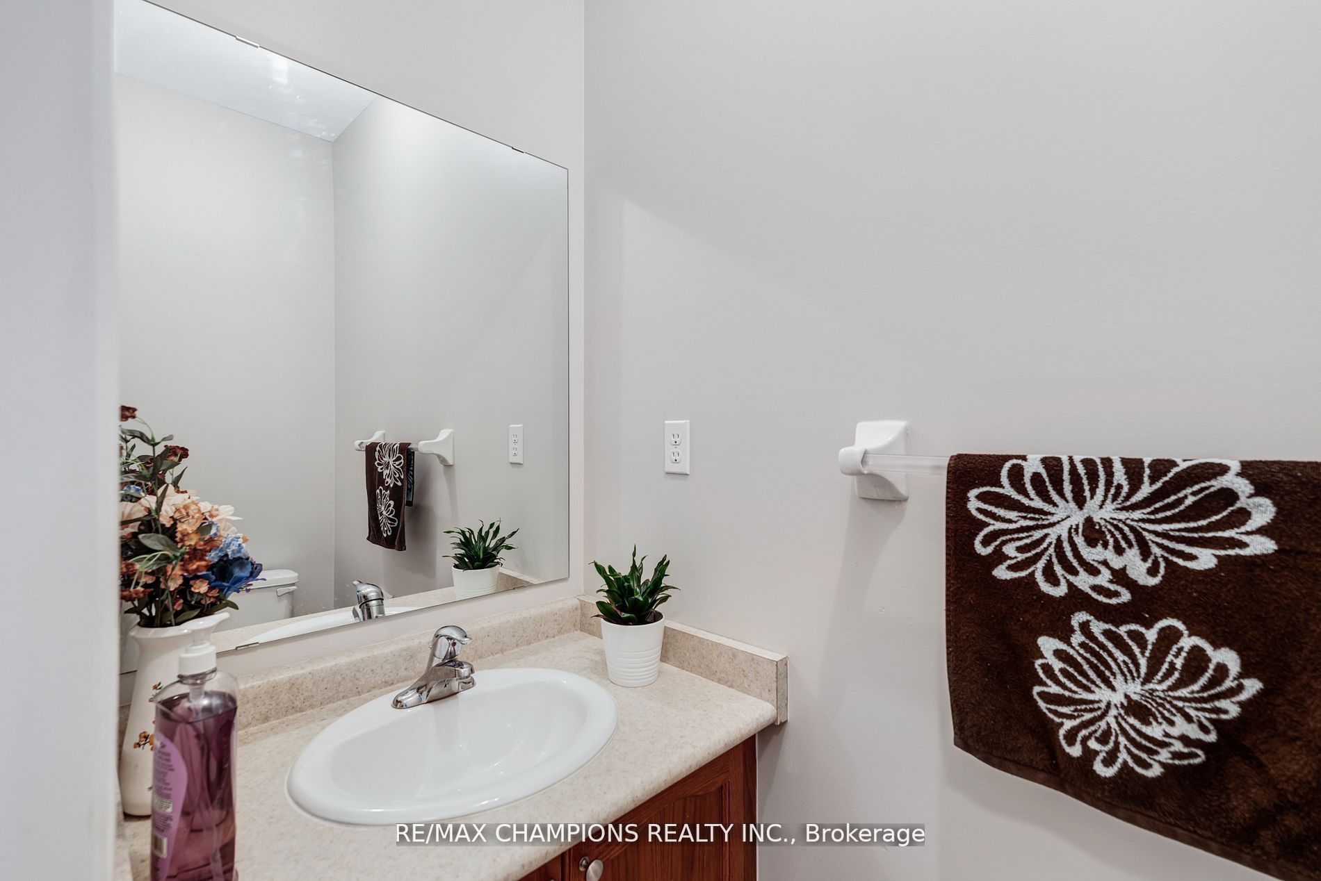 11 Cape Dorset Cres