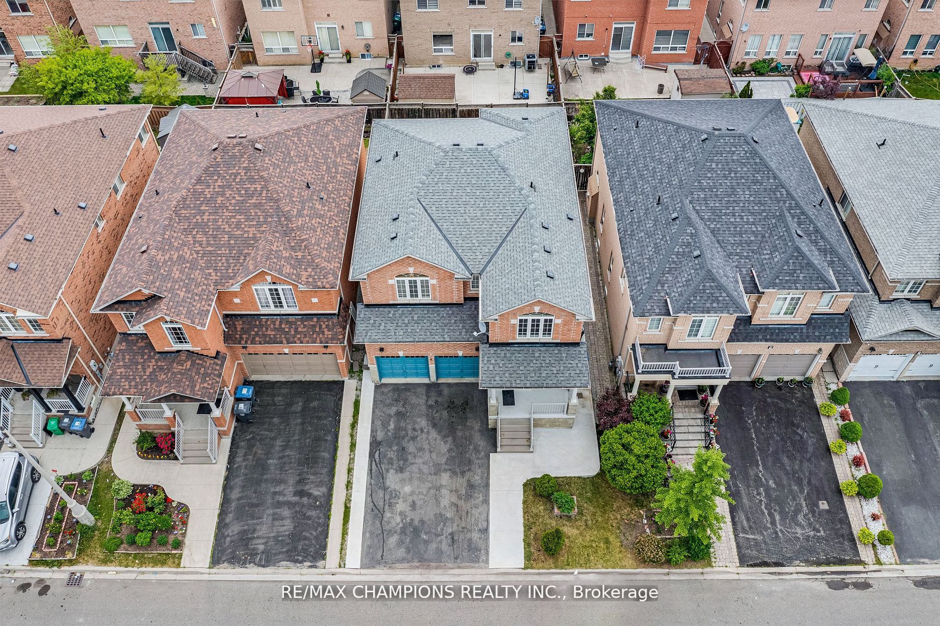 11 Cape Dorset Cres
