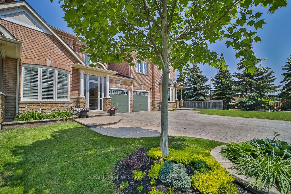 84 Millhouse Mews