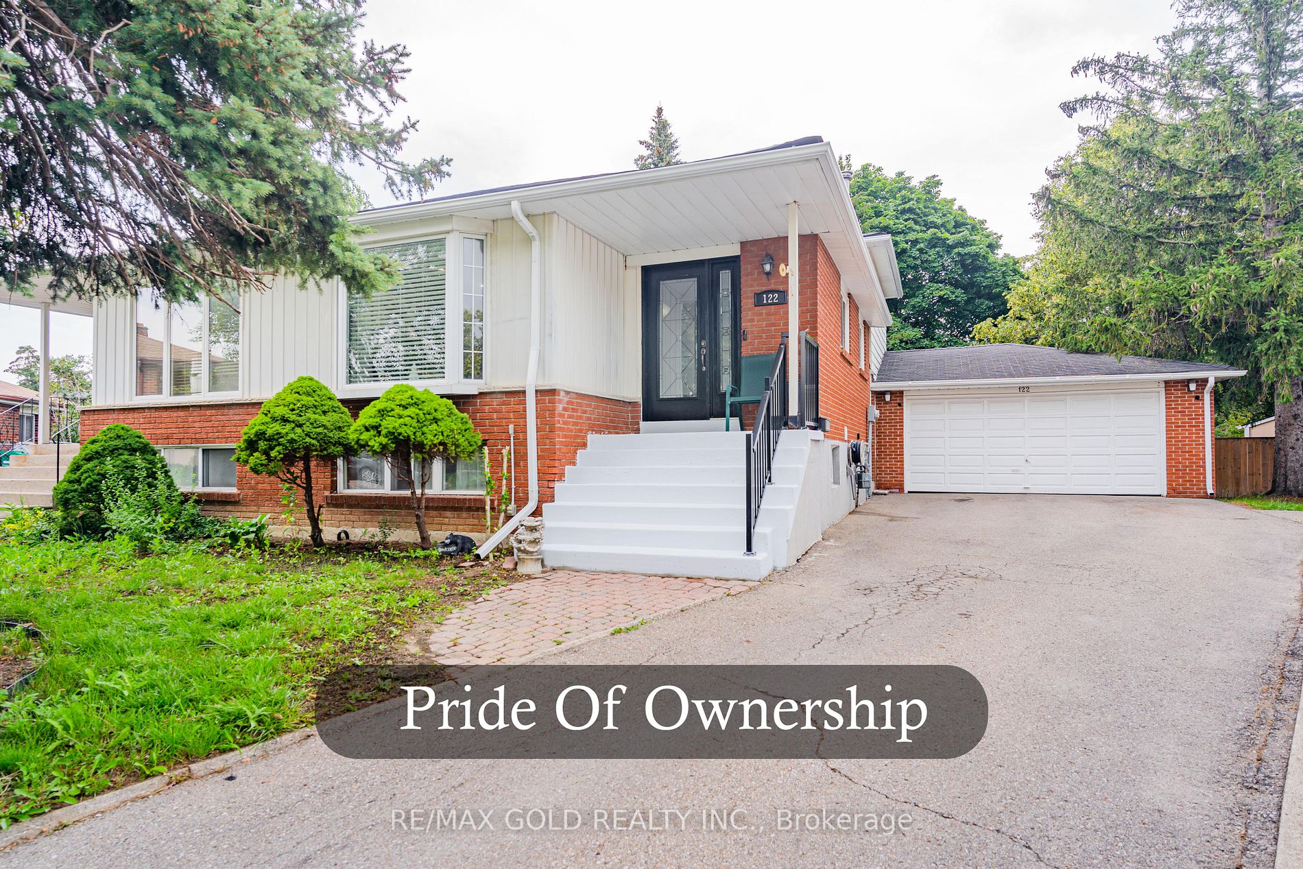 122 Earnscliffe Circ