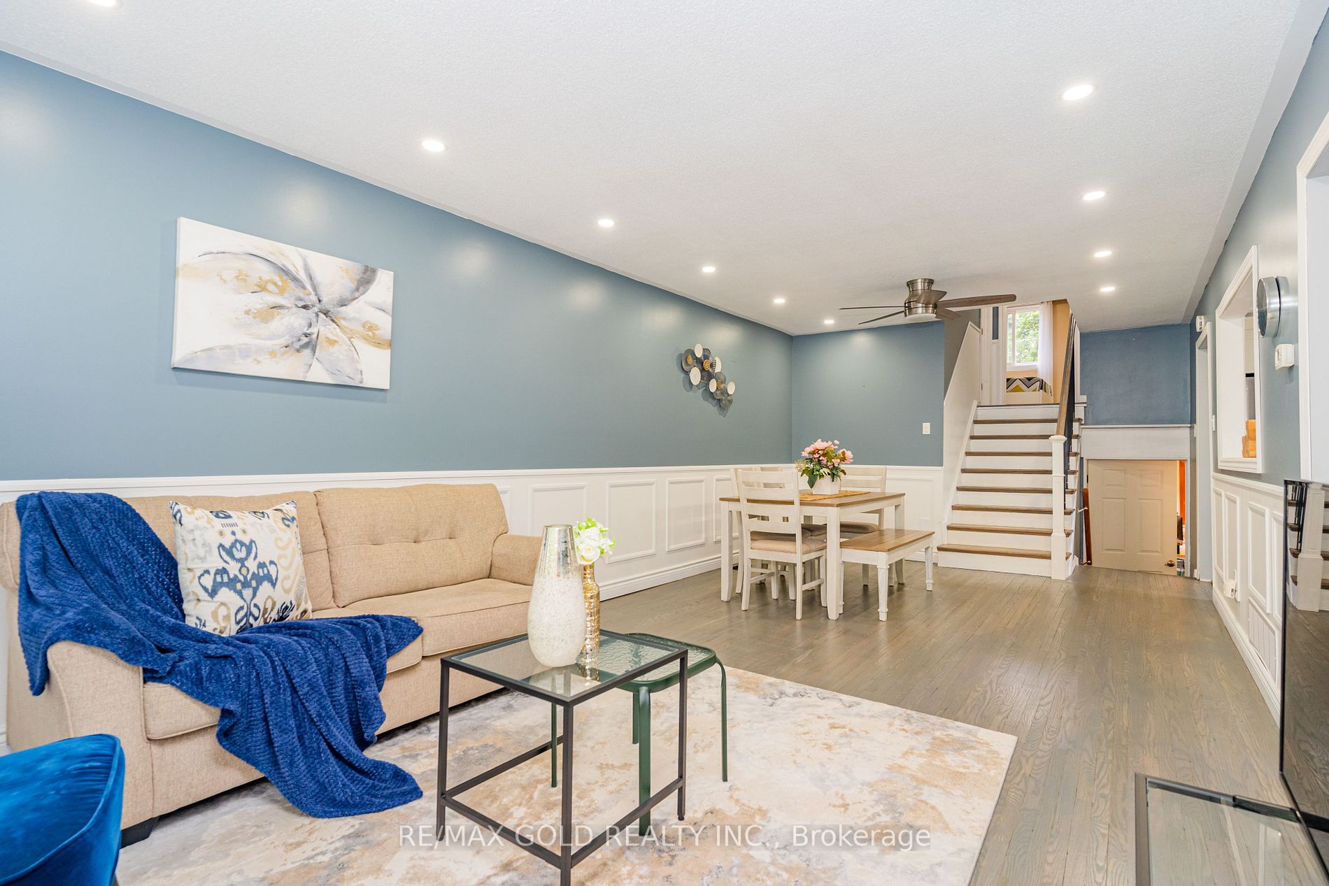 122 Earnscliffe Circ