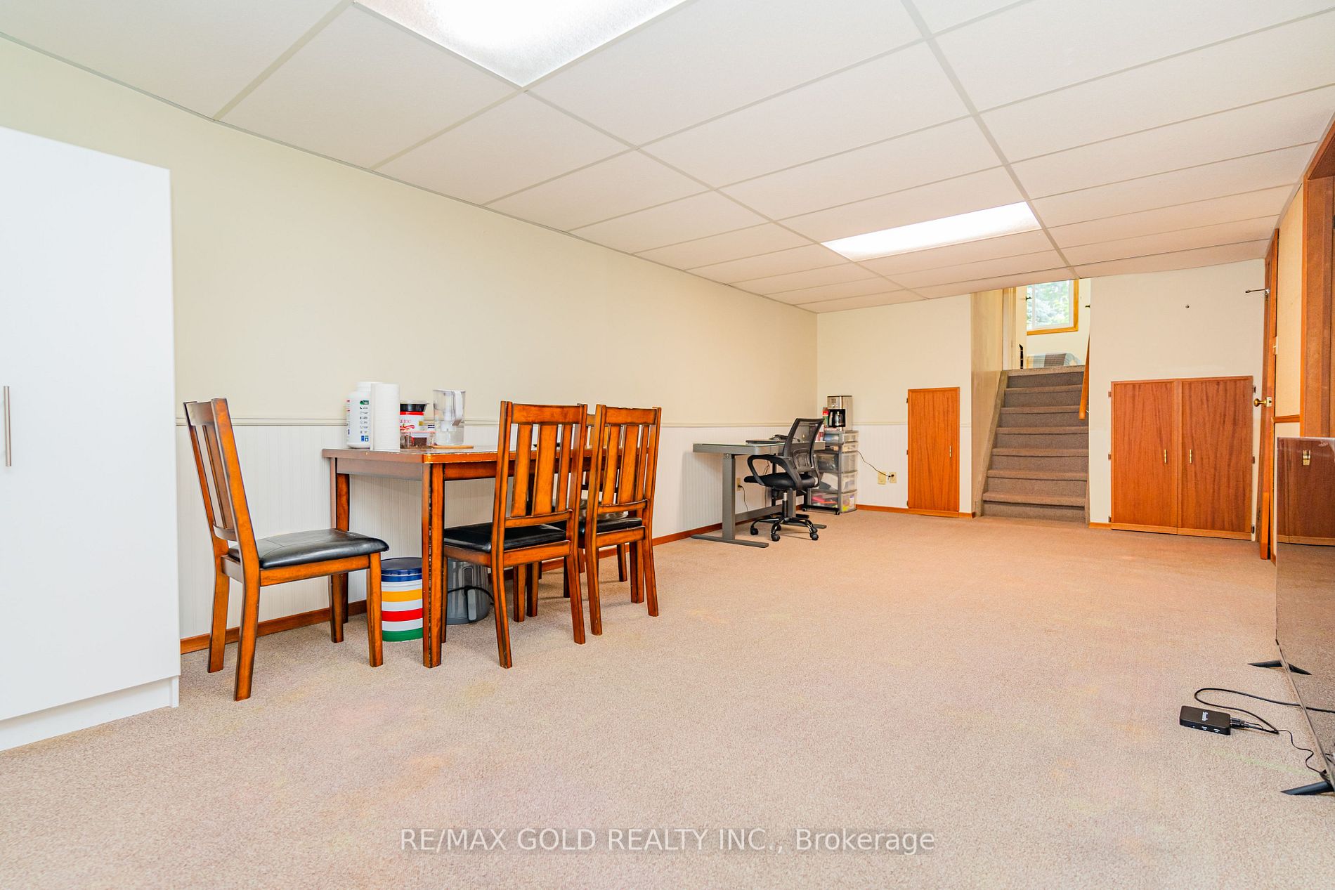 122 Earnscliffe Circ