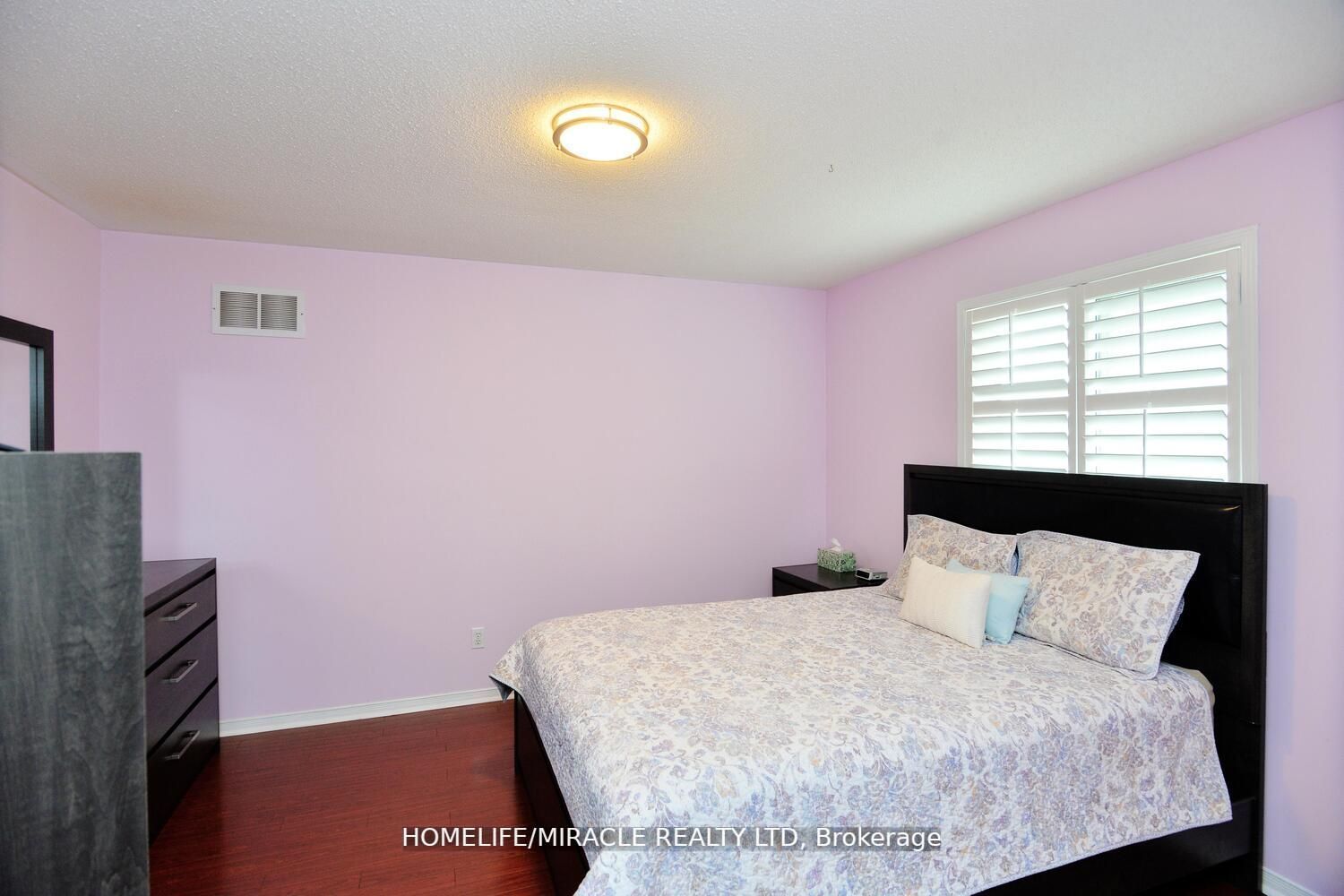 59 Earl Grey Cres